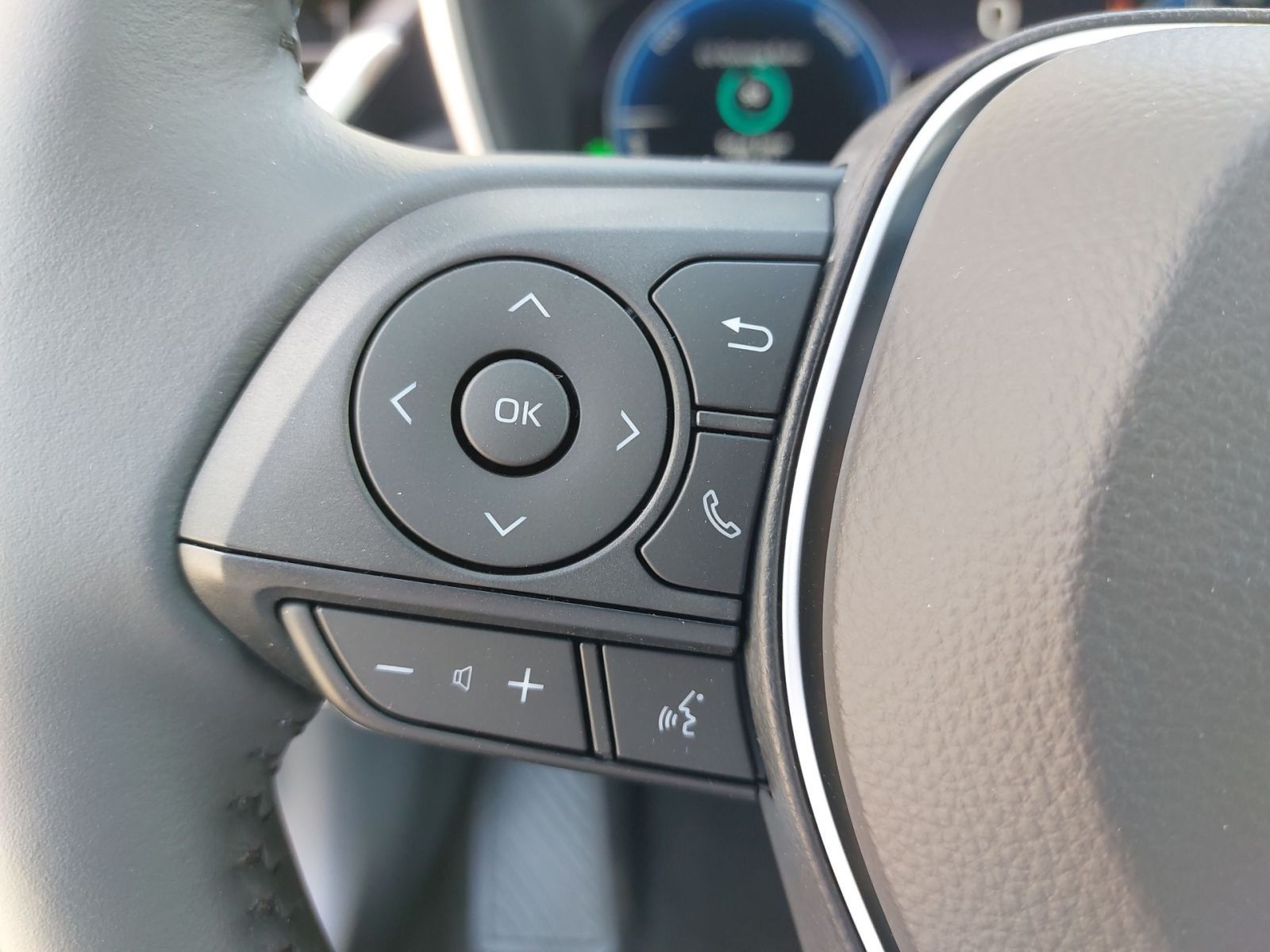 SUZUKI Swace 1.8 Comfort+ CVT Hybrid Navi*CarPlay