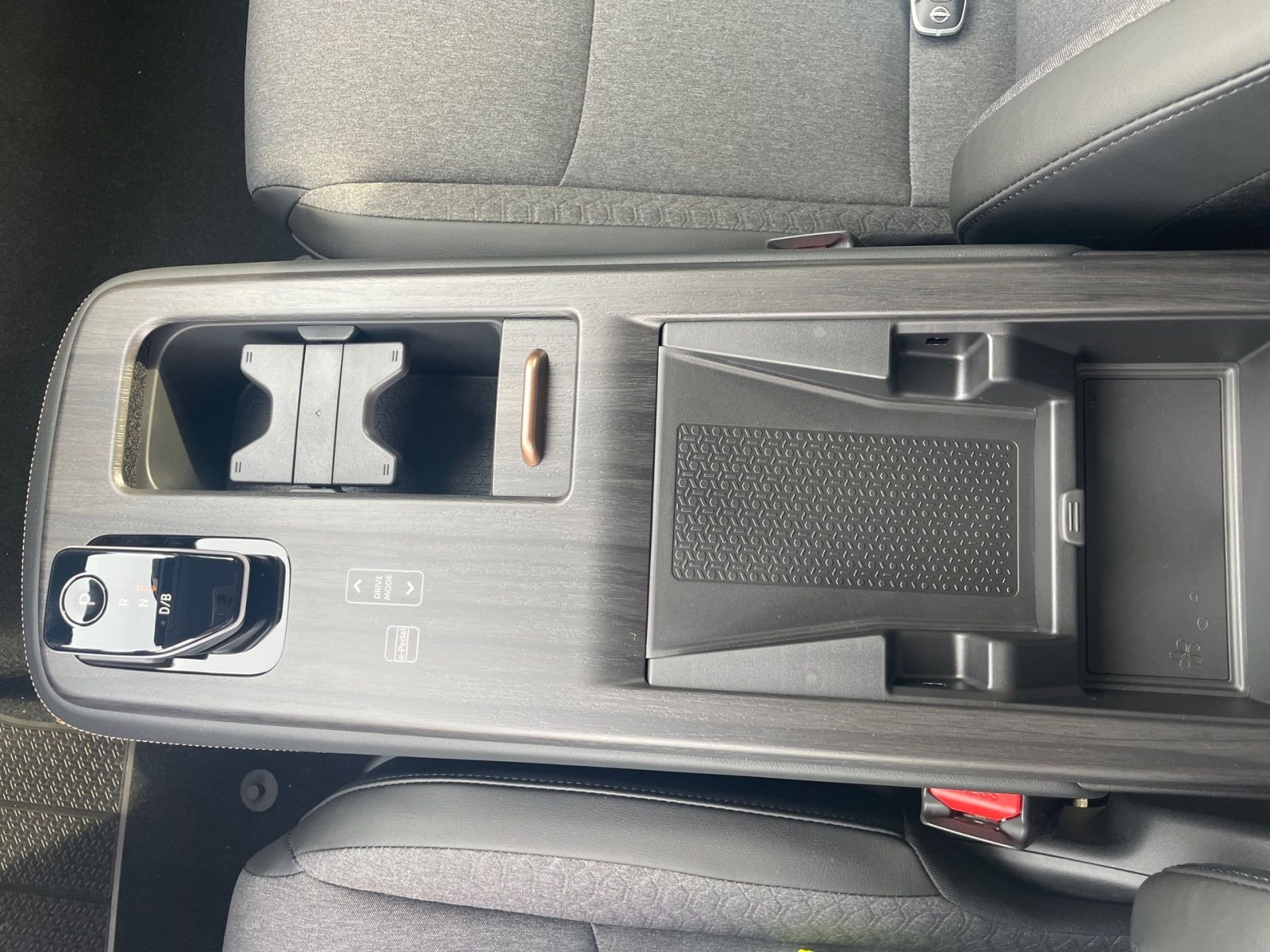 Nissan ARIYA 63 kWh Basis ACC*Totwinkel*Navi*Kamera*PDC