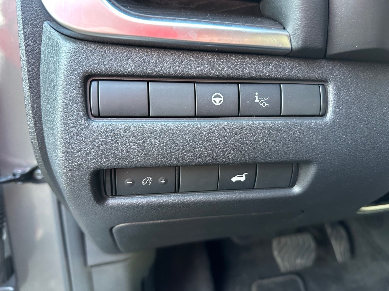 NISSAN X-TRAIL TEKNA 1.5 VC-T e-4ORCE 7-SITZER*WINTER