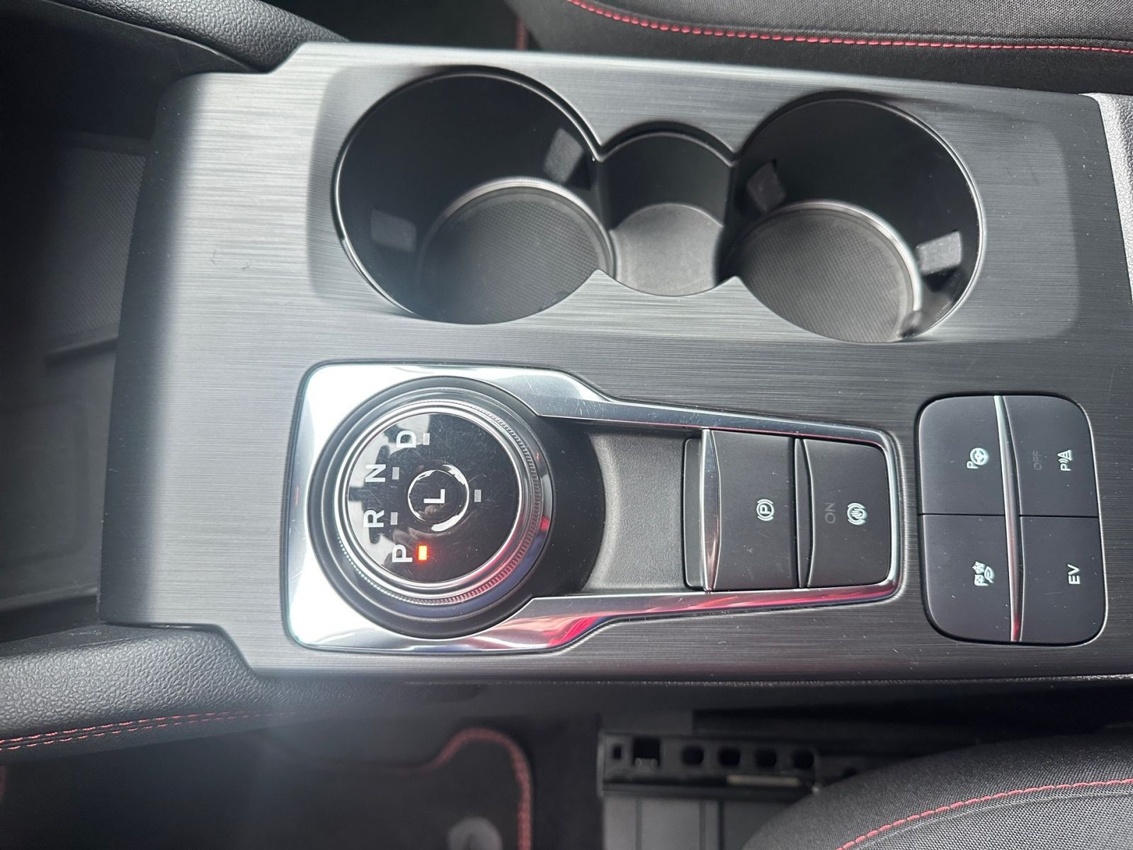 Ford KUGA ST-LINE  Plug-in-Hybrid 2.5 KAM NAVI WINTER