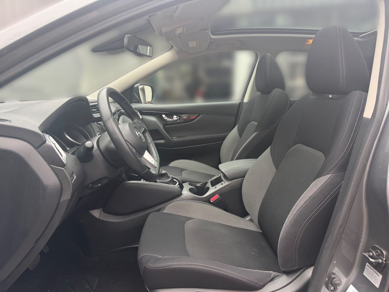 NISSAN Qashqai Zama 1.3 AT 360CAM PANO SHZ NAVI CarPlay