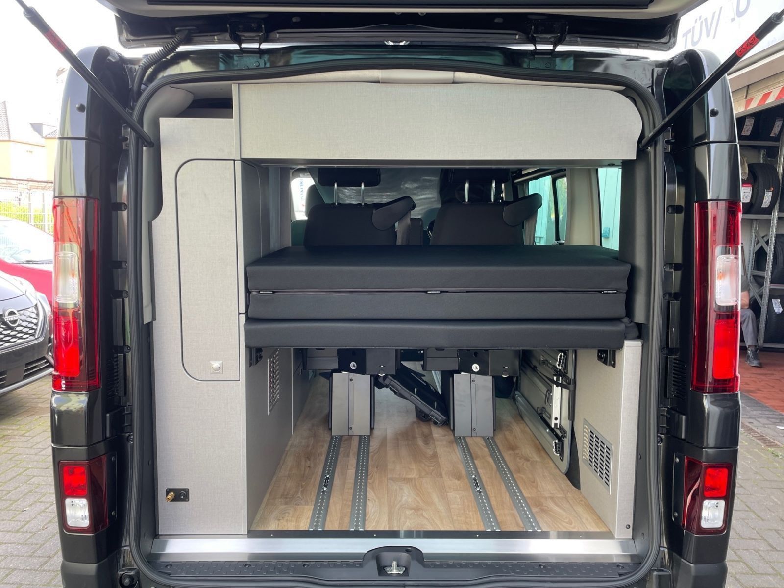 DETHLEFFS Primastar Camper Seaside Faltdach*KÜ*HZ*4 Plätze