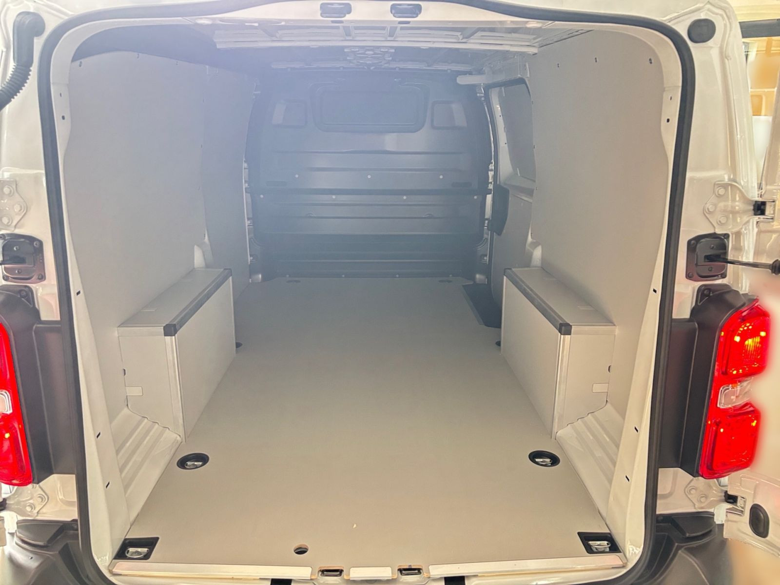 Peugeot Expert Kastenwagen BlueHDi 120 L3 *LED*Boden*