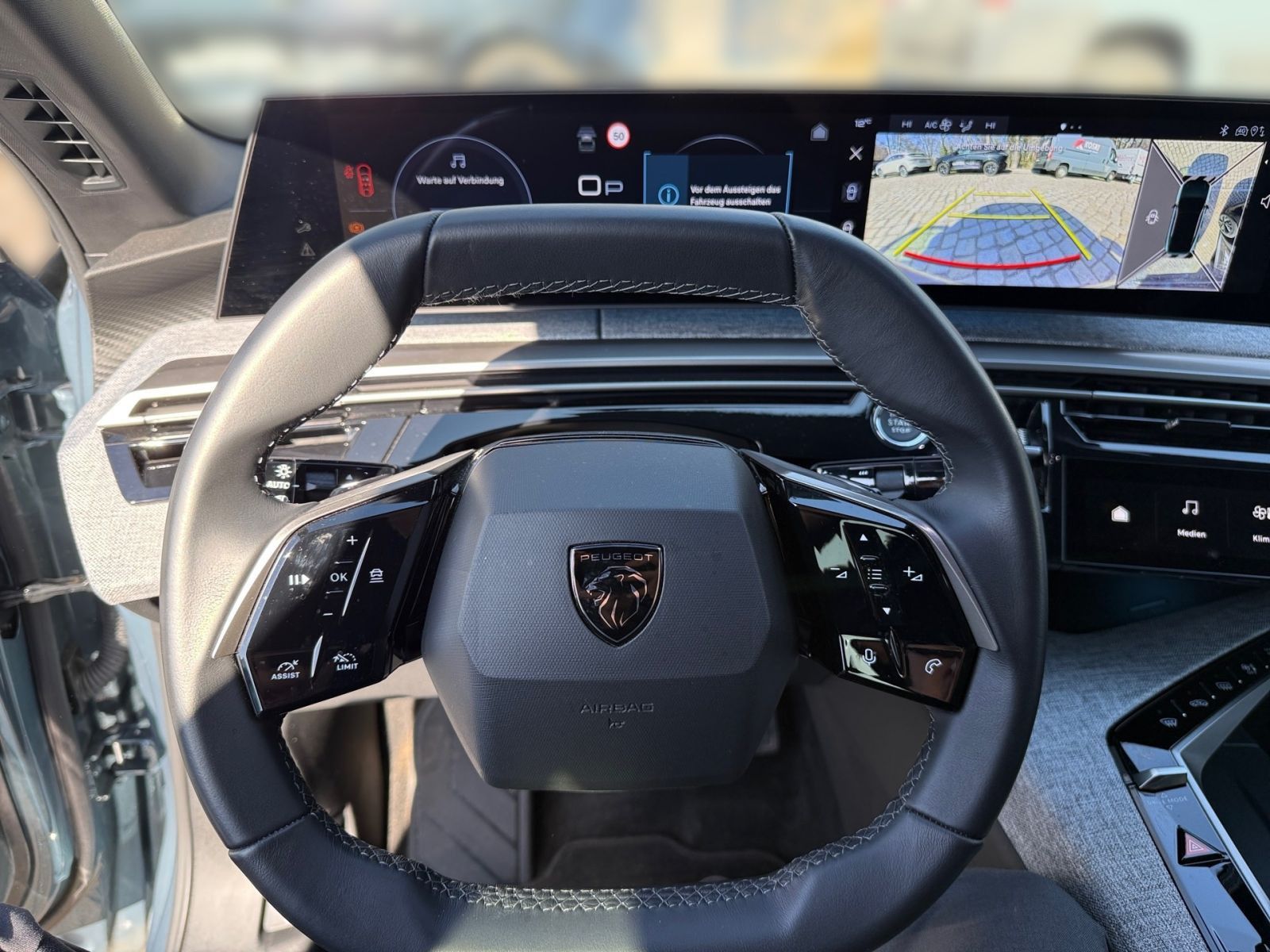 PEUGEOT 3008 Allure HYBRID 136 e-DSC6 *KAMERA*NAVI*SHZ*