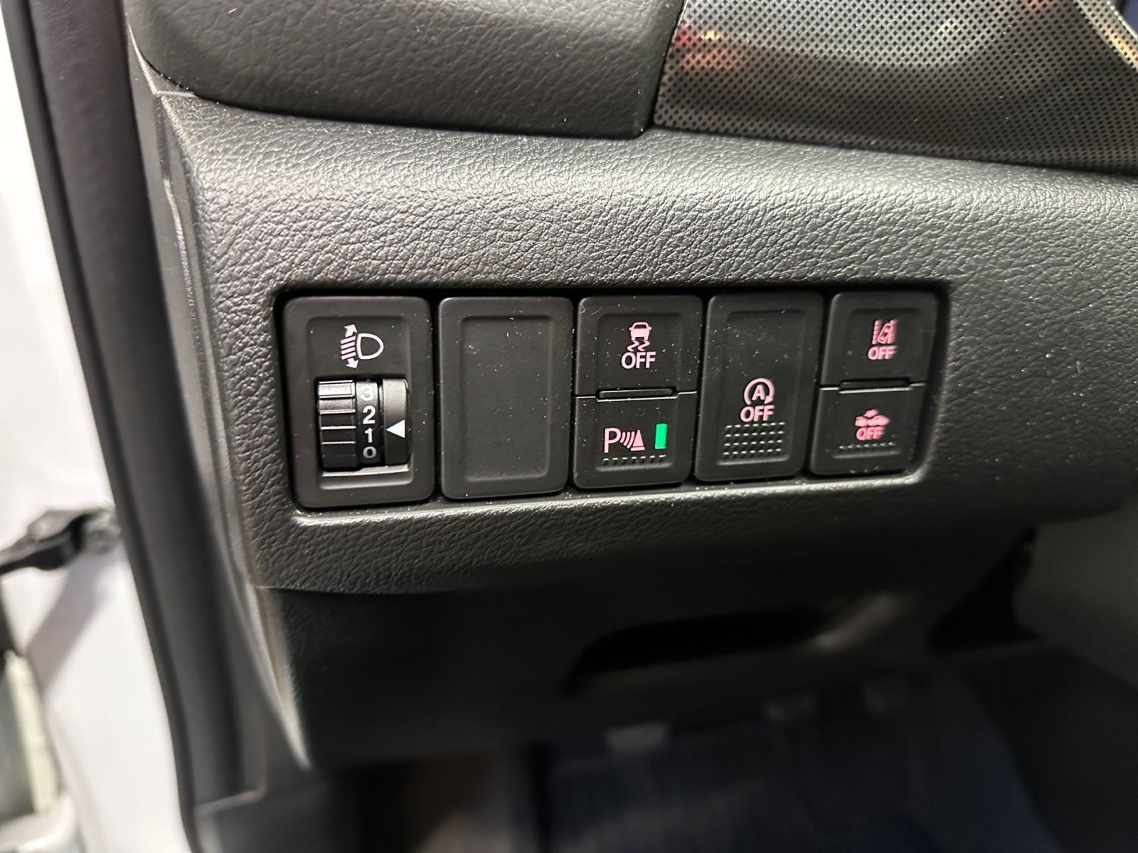 SUZUKI VITARA COMFORT+ HYBRID 1.4 MT NAVI KAM SHZ SCHIE