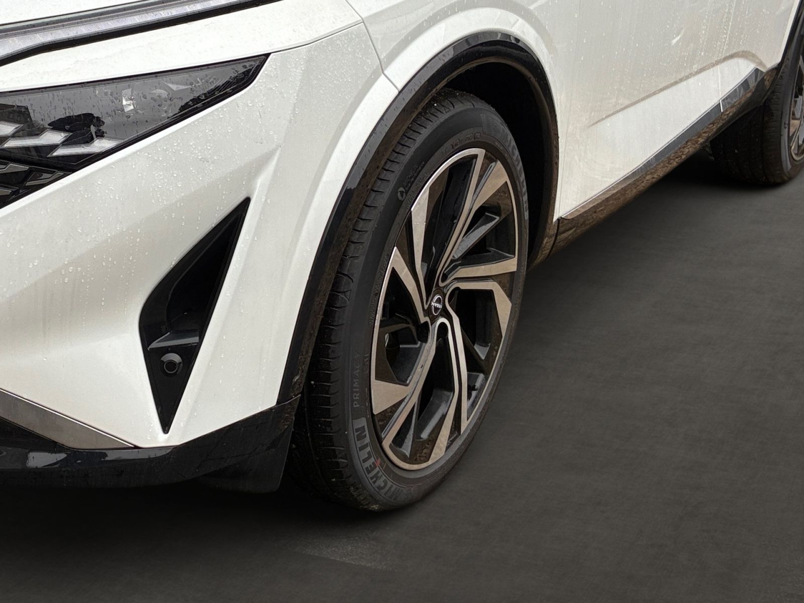 NISSAN QASHQAI 1.3 DIG-T MHEV Leder*Navi*Kamera*LED