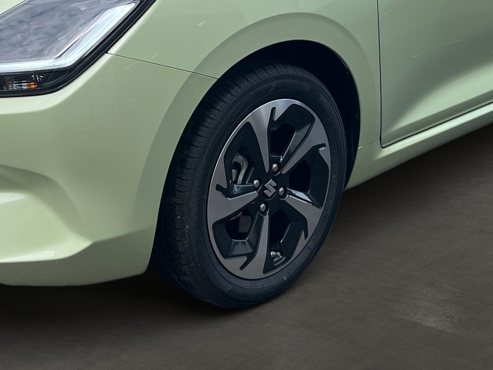 Suzuki SWIFT COMFORT+ CVT HYBRID