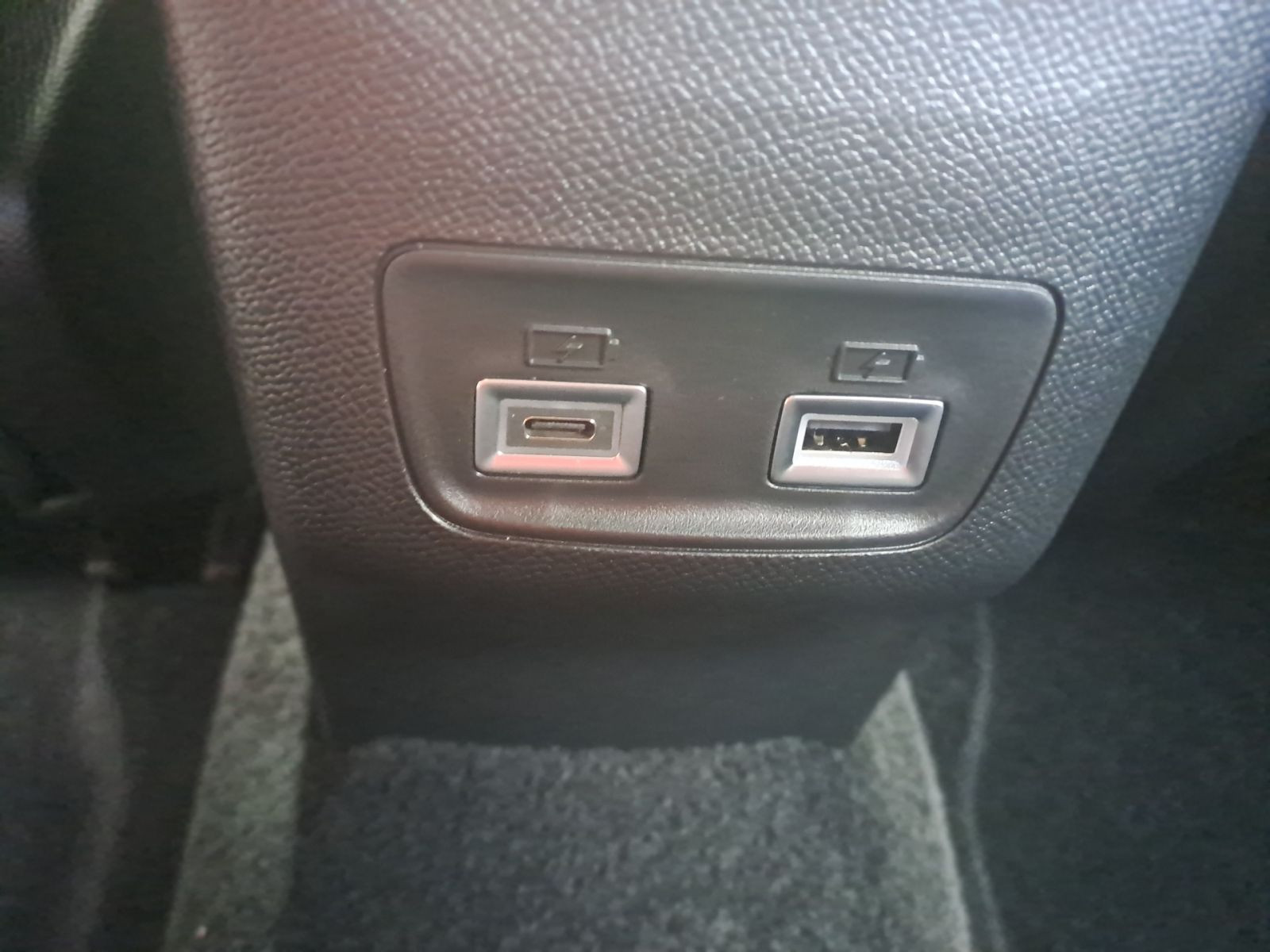 Peugeot 208 GT HYBRID 110 e-DSC6 KAMERA NAVI SHZ