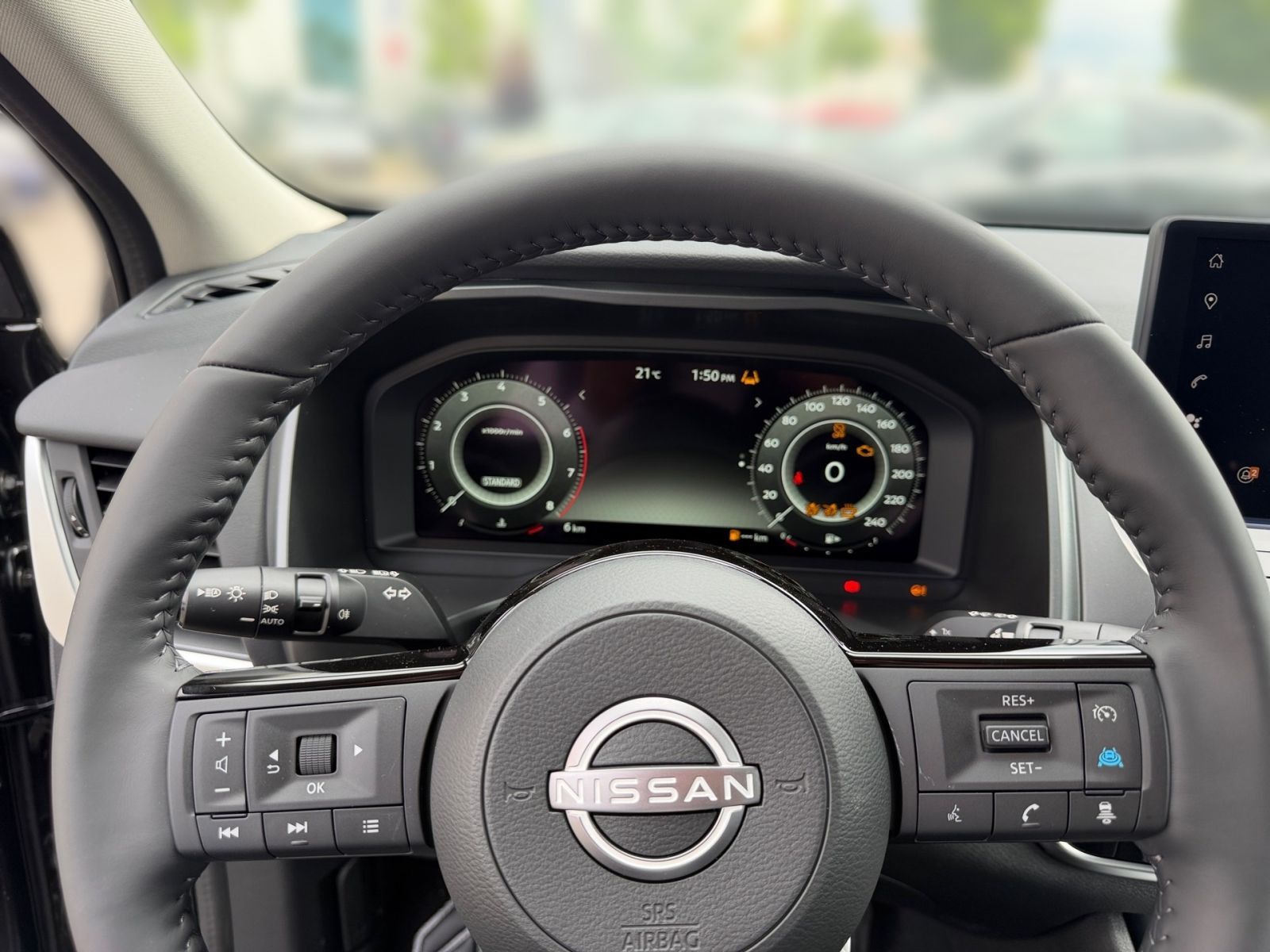 NISSAN QASHQAI N-Connecta 1.3 DIG-T MT Navi*ACC*CAM