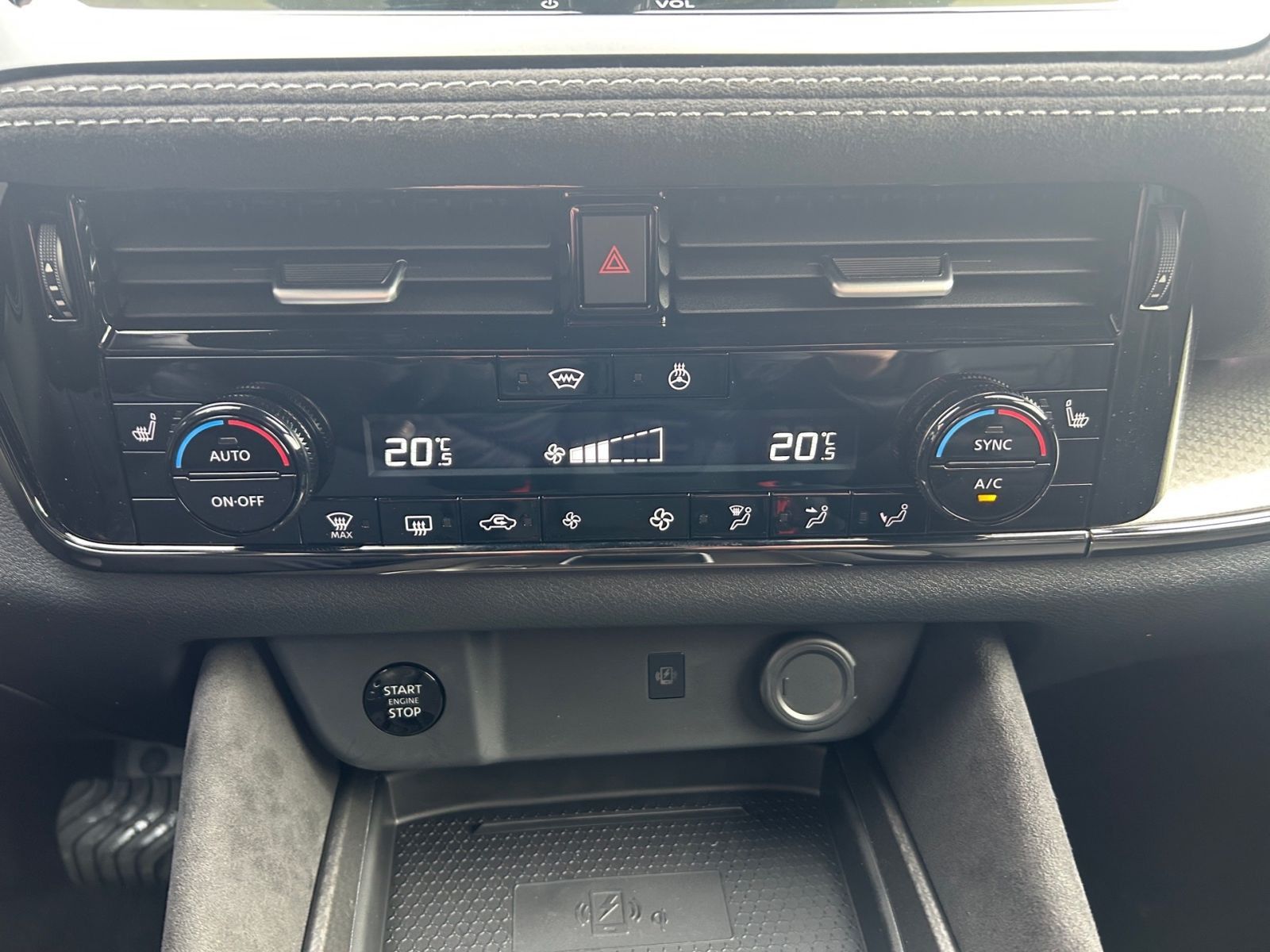 NISSAN QASHQAI MY25 1.3 DIG-T MHEV Leder*Navi*LED