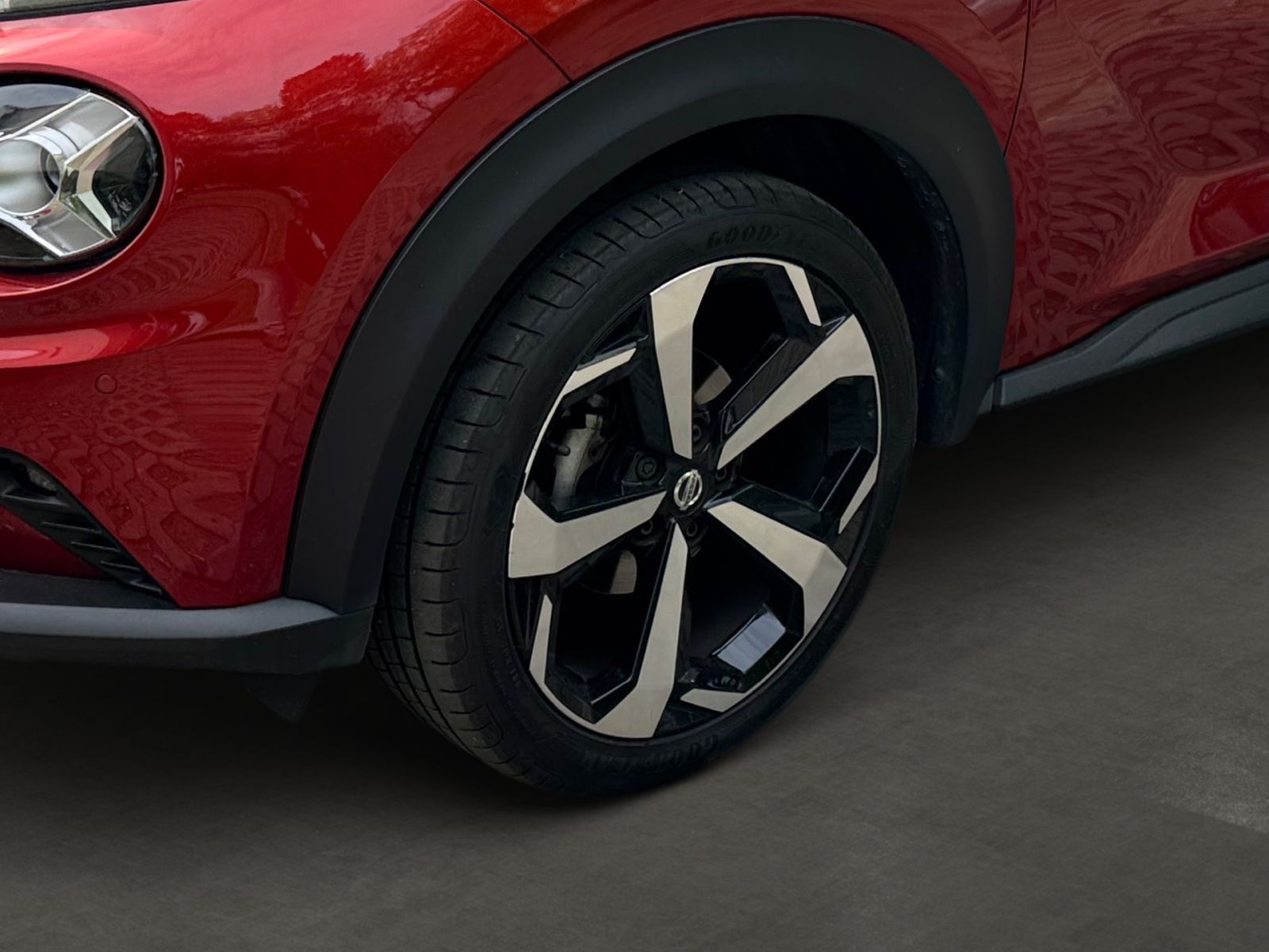 NISSAN JUKE TEKNA CarPlay SHZ LED 19'' 1. Hand Kamera