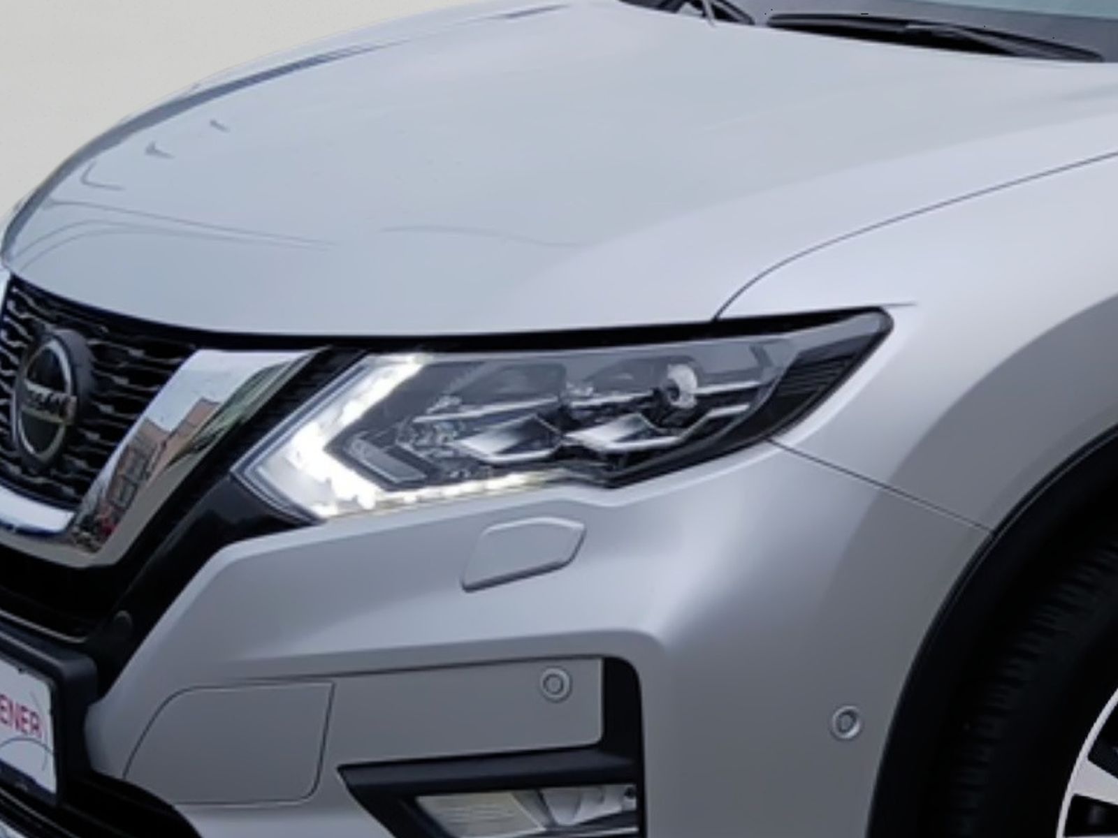 NISSAN X-Trail 1.3 DIG-T DCT Tekna Pano*360°*Navi*BOSE