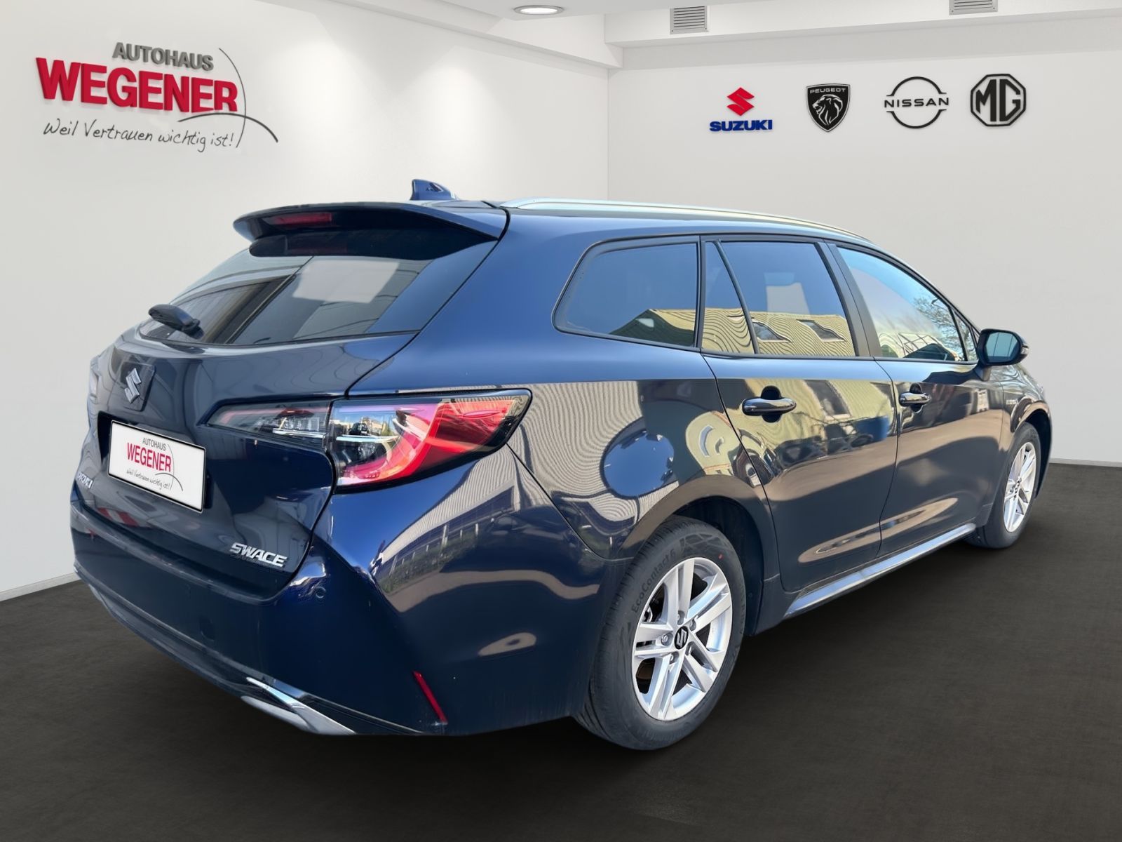 SUZUKI Swace 1.8 Comfort+ CVT Hybrid Navi*CarPlay