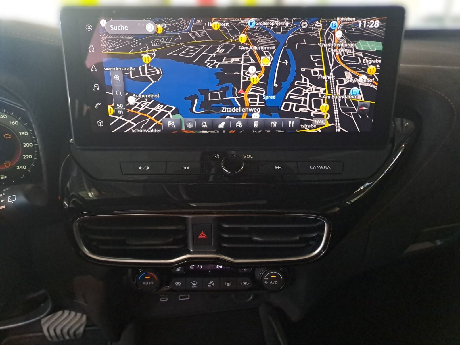 Nissan JUKE 1.0 DIG-T 114 PS 7DCT SPORT