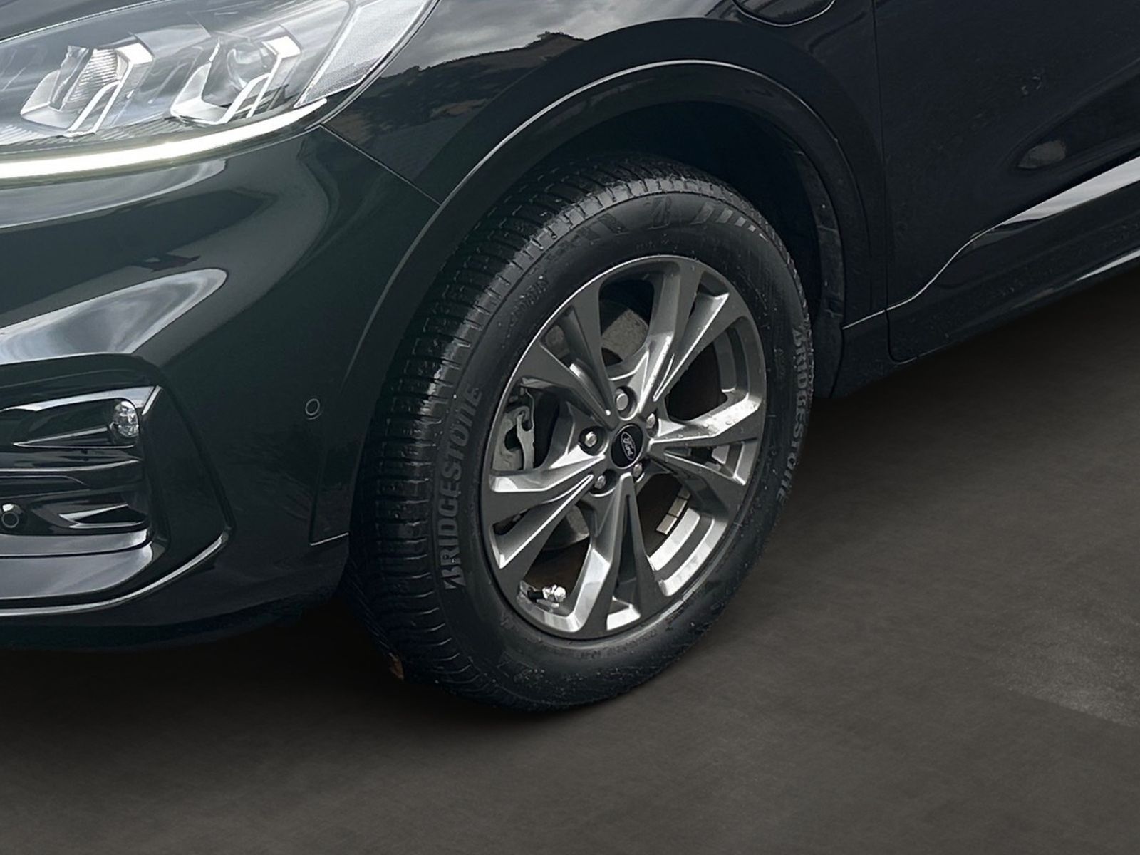 FORD KUGA ST-LINE  Plug-in-Hybrid 2.5 KAM NAVI WINTER