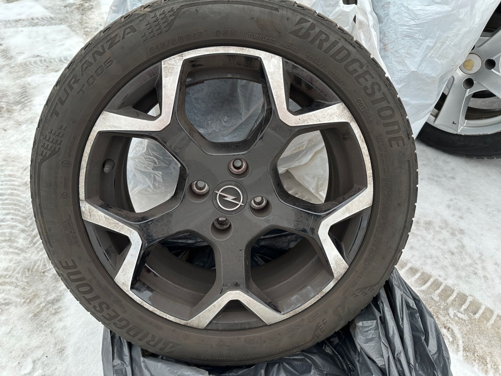 OPEL Crossland Ultimate 1.2AT Navi*CAM*SHZ*HEAD-UP