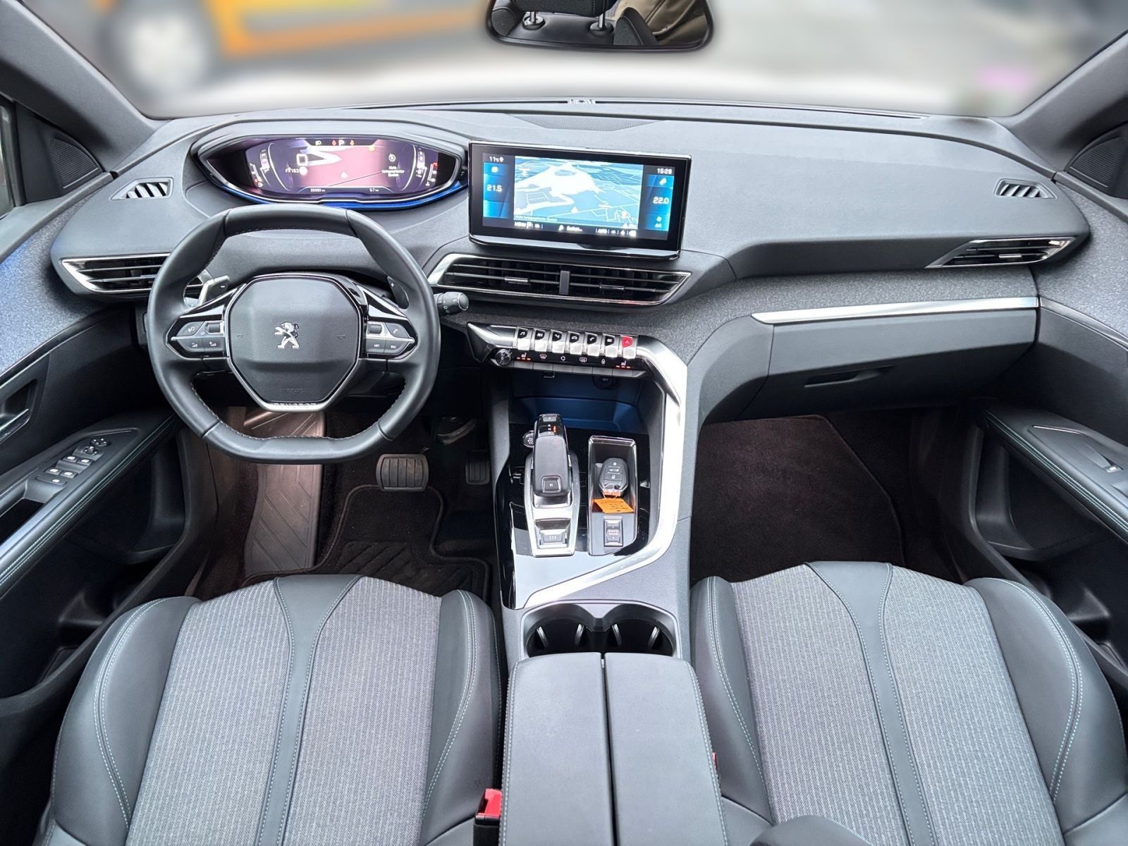 PEUGEOT 5008 Allure Pack PureTech 130 EAT8 *Kamera*SHZ*