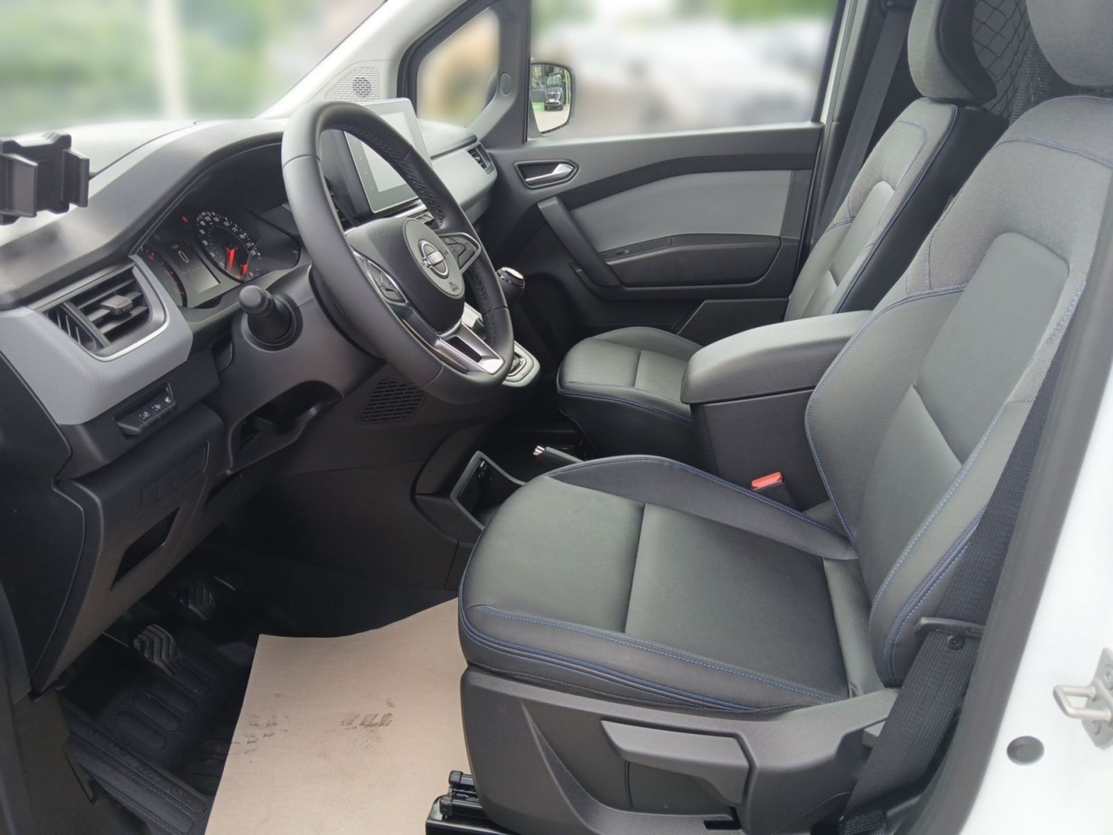 Nissan Townstar 1.3 N-Connecta 2,0t MT CarPlay*CAM*Klim