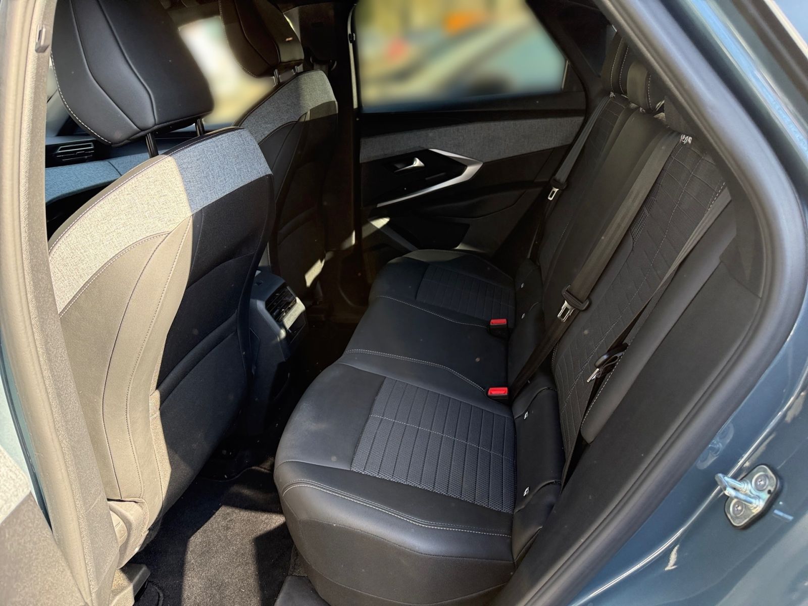 PEUGEOT 3008 Allure HYBRID 136 e-DSC6 *KAMERA*NAVI*SHZ*