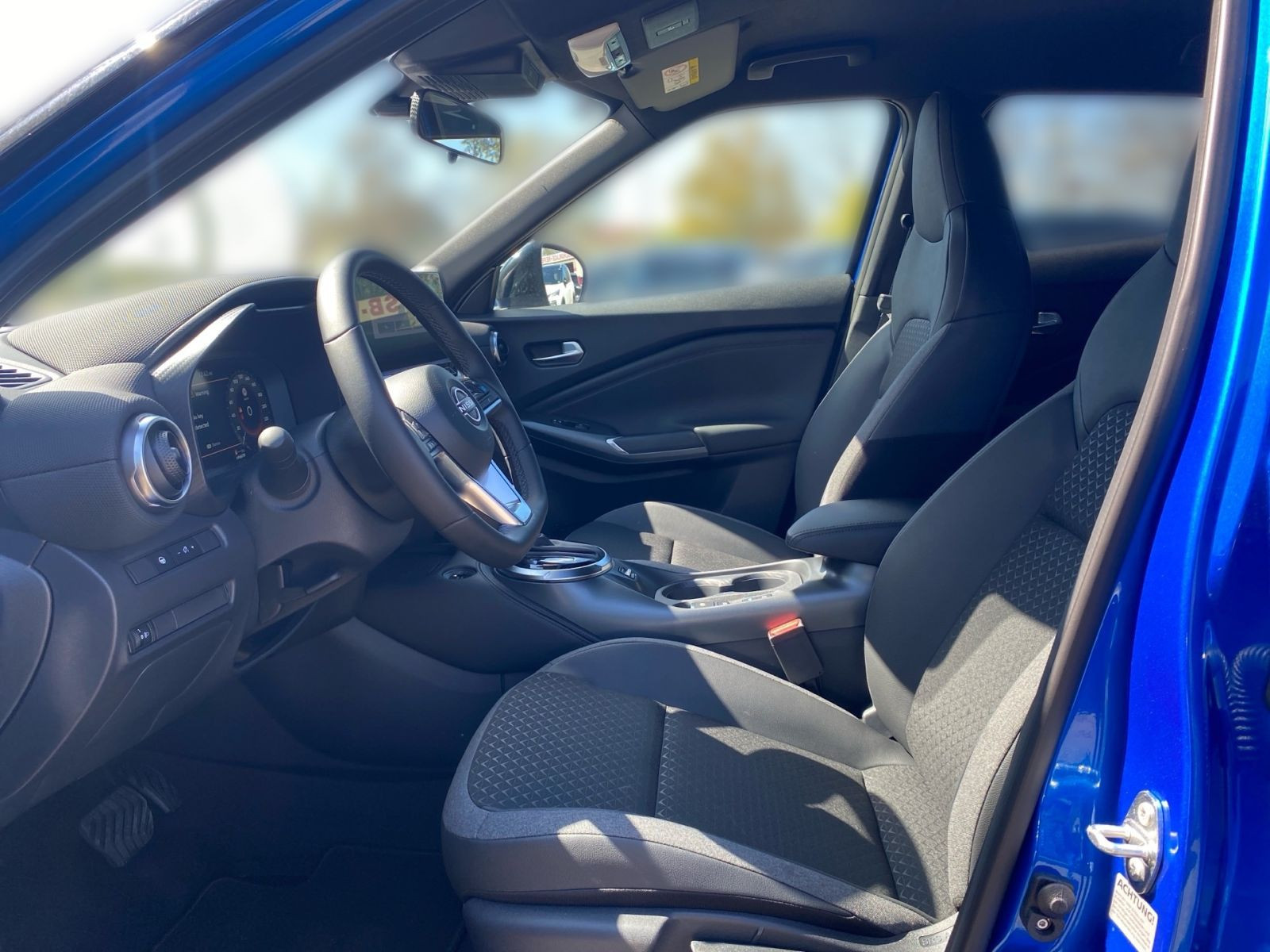 Nissan JUKE N-Connecta 1.6 Hyb. AT -  FAS SHZ PDC In-Car WIFI