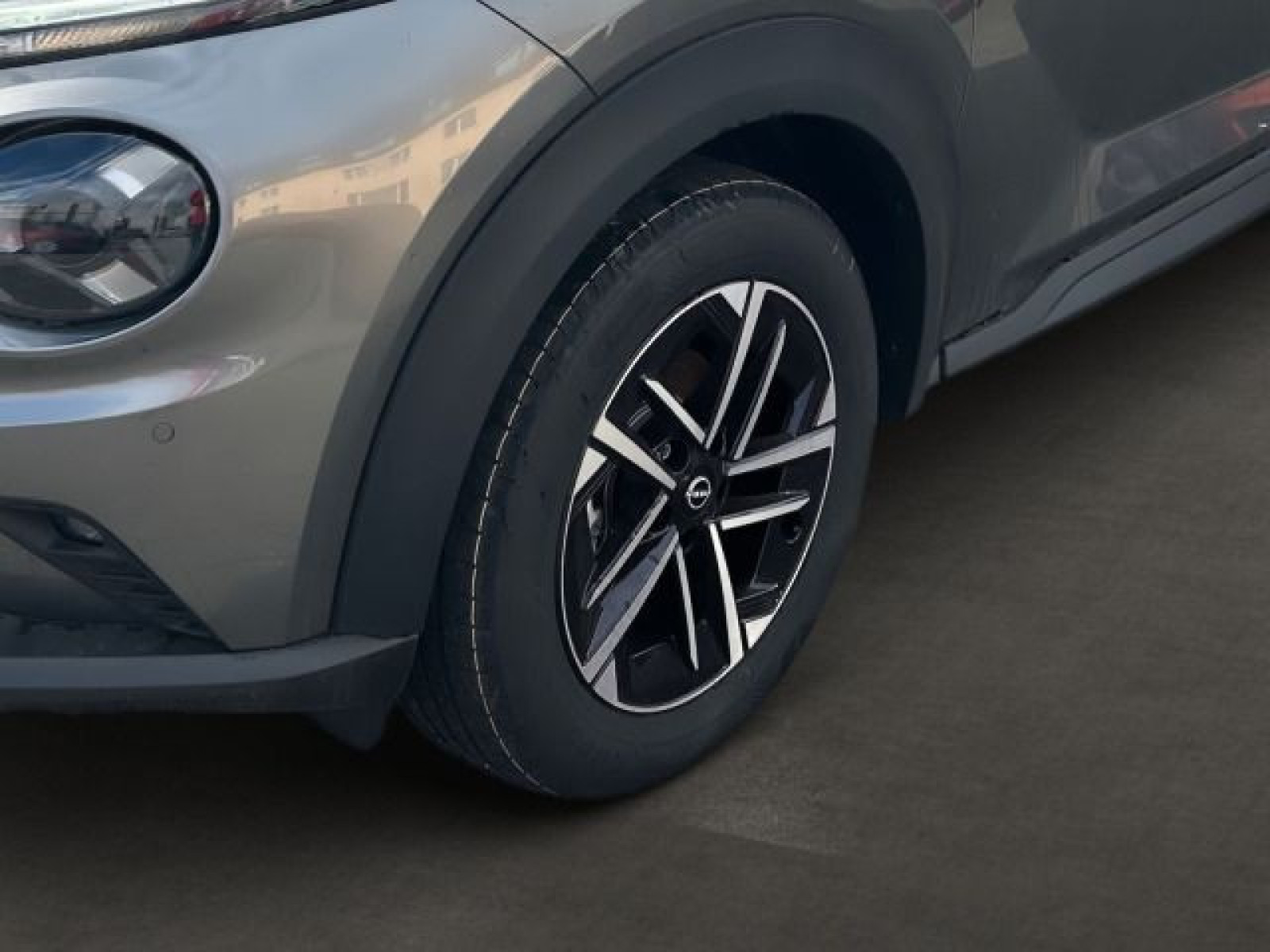 Nissan JUKE N-Connecta 1.6 Hyb. AT - SHZ PDC CarPlay