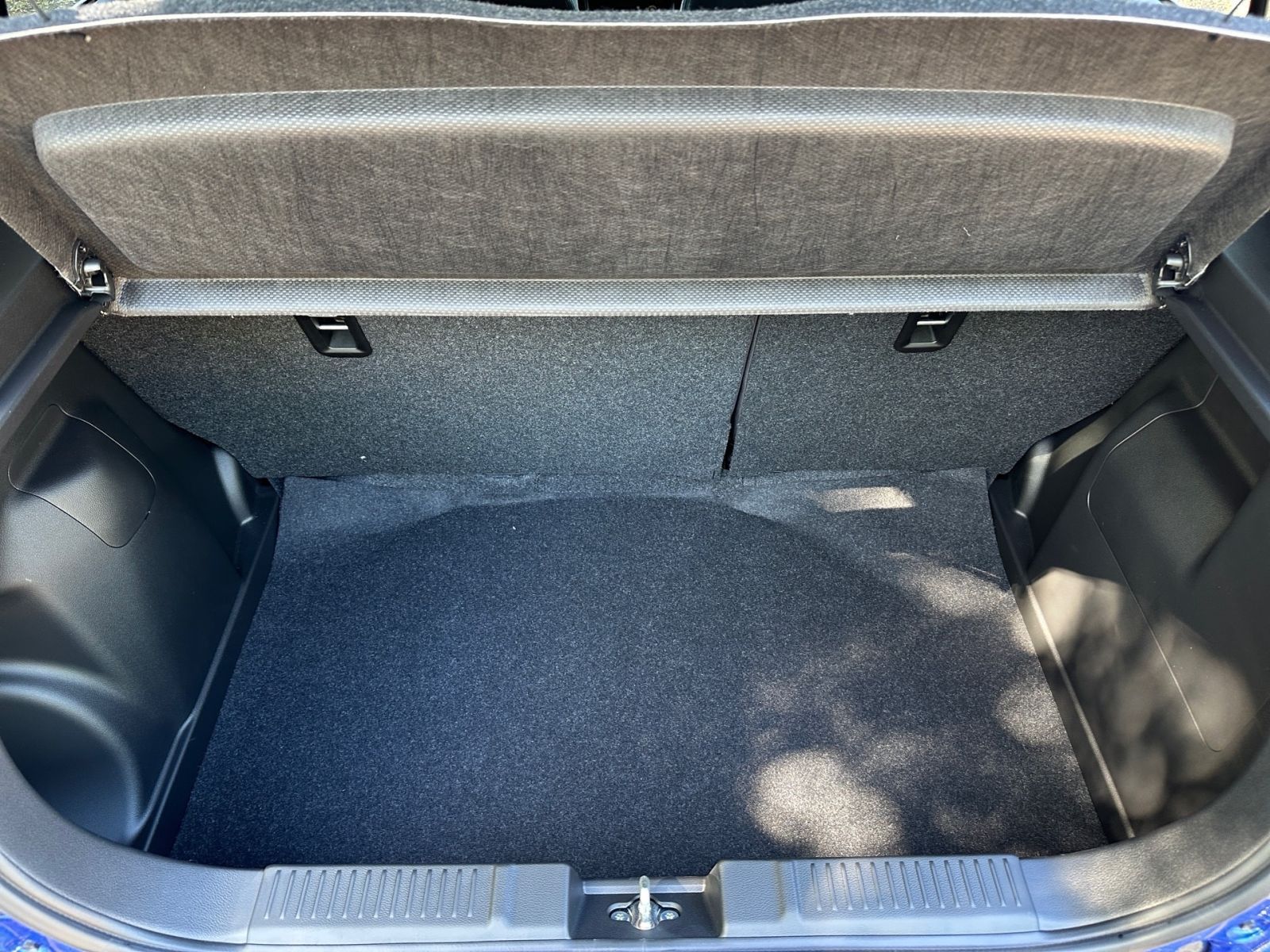 SUZUKI SWIFT COMFORT+ HYBRID Navi SHZ Kamera