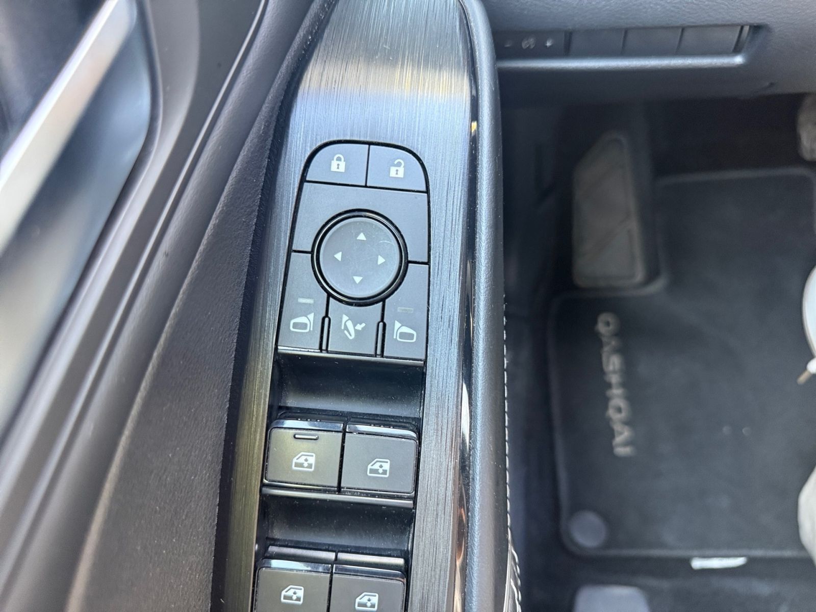 Nissan Qashqai N-Connecta 1.5 AT -  ACC 360CAM HeadUp L