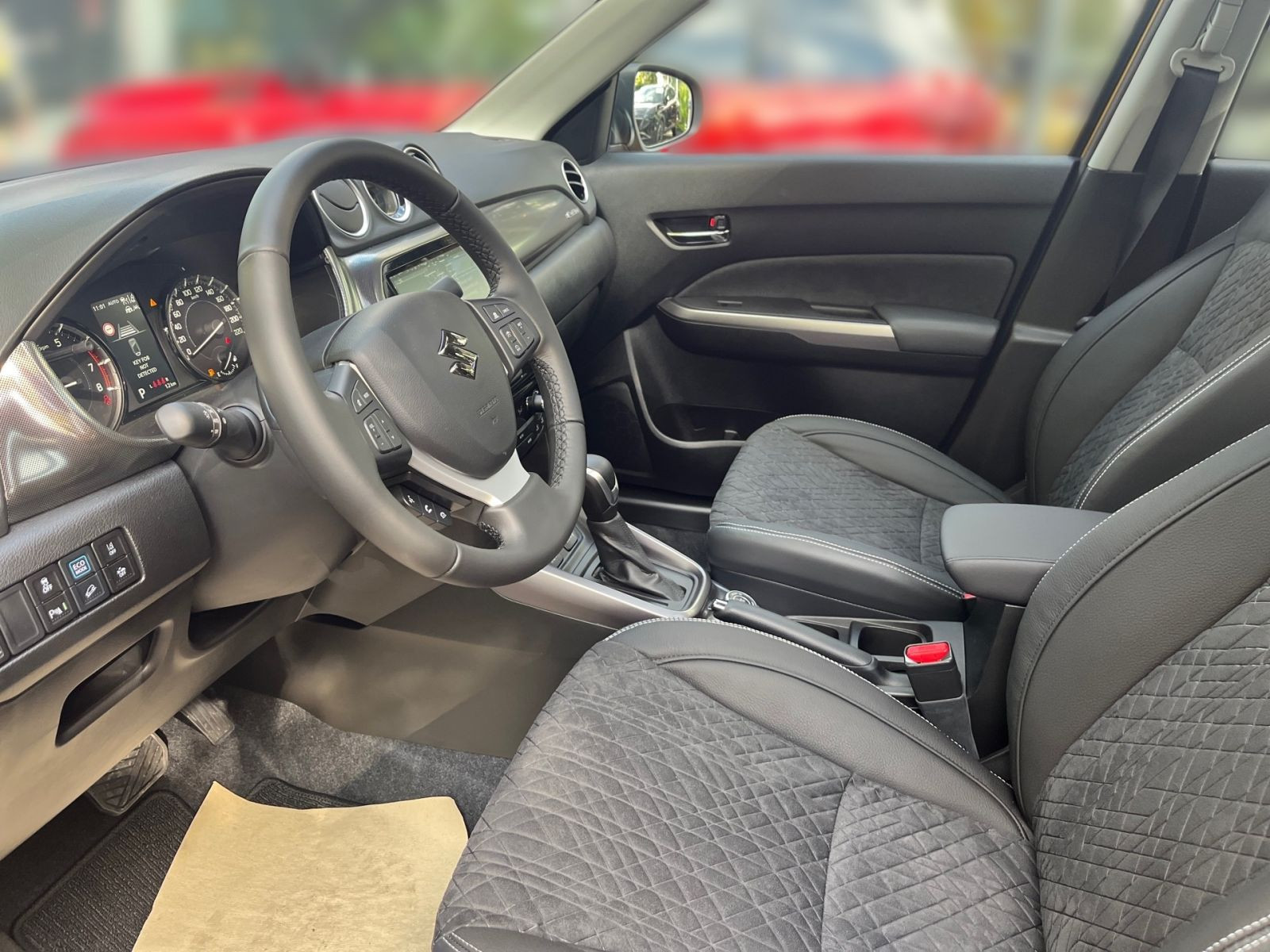 Suzuki VITARA 1.5 COMFORT+ ALLGRIP AGS LED NAVI KAM SHZ