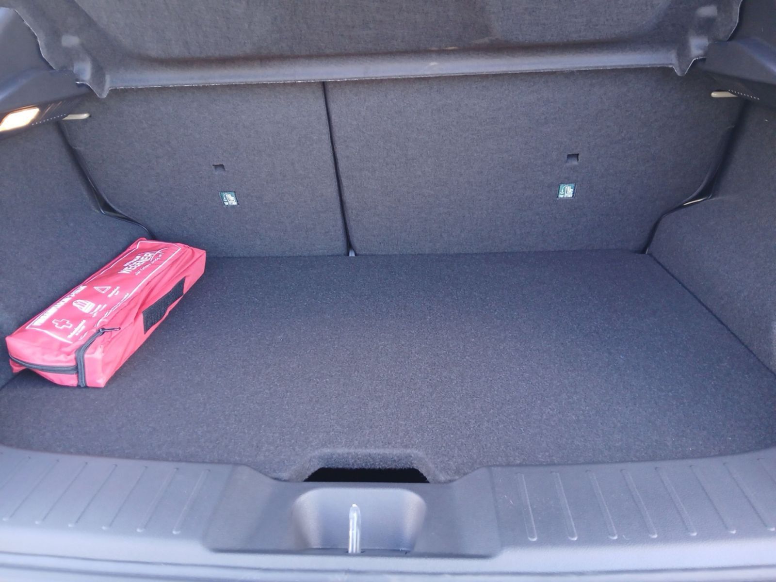 NISSAN JUKE 1.0 DIG-T 114 PS 6MT TEKNA