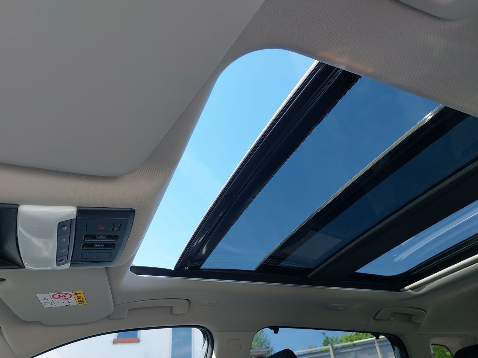 NISSAN X-TRAIL Tekna+ 1,5 AT - TAXI SHZ PANO HUD