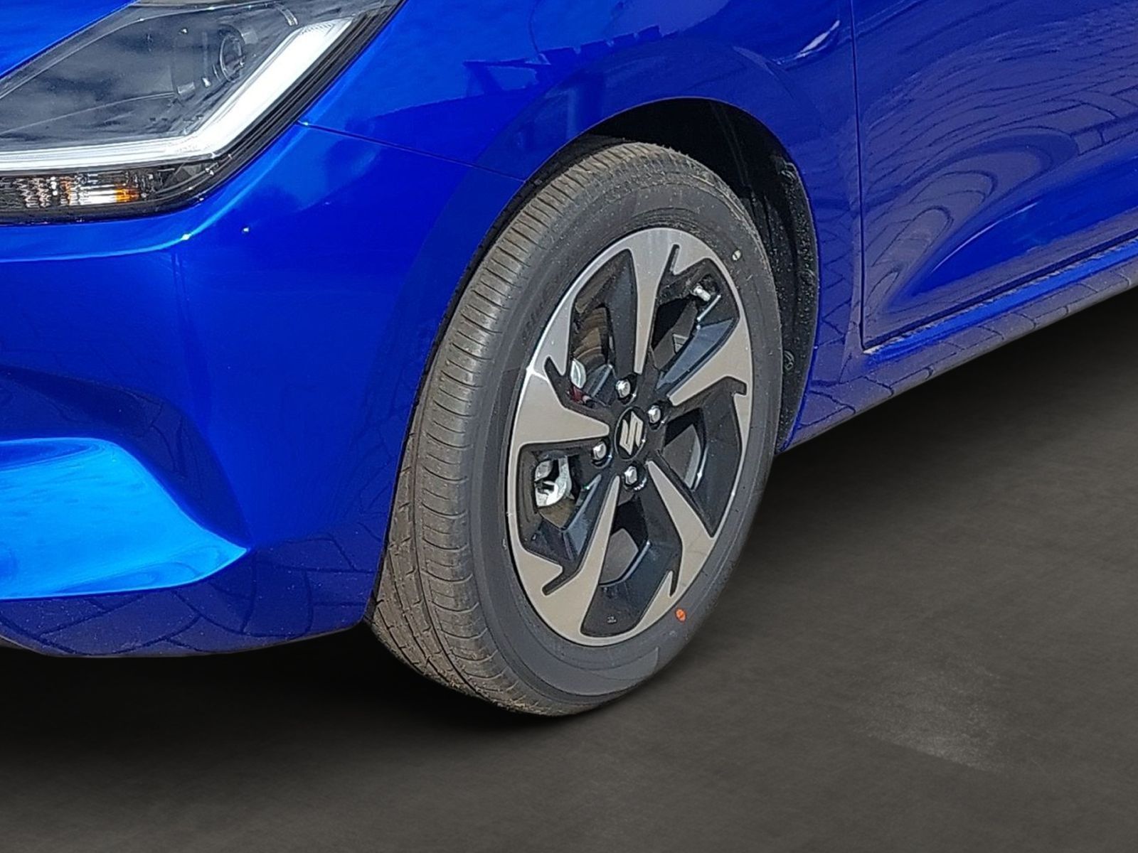 SUZUKI Swift Comfort+ CVT HYBRID NAVI CAM SHZ