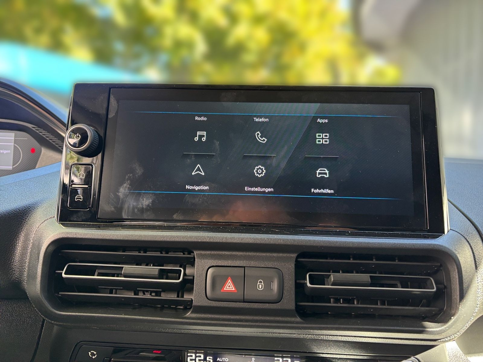 Peugeot Partner L1+ 130 BlueHDi *LED*Boden*3Sitzer*