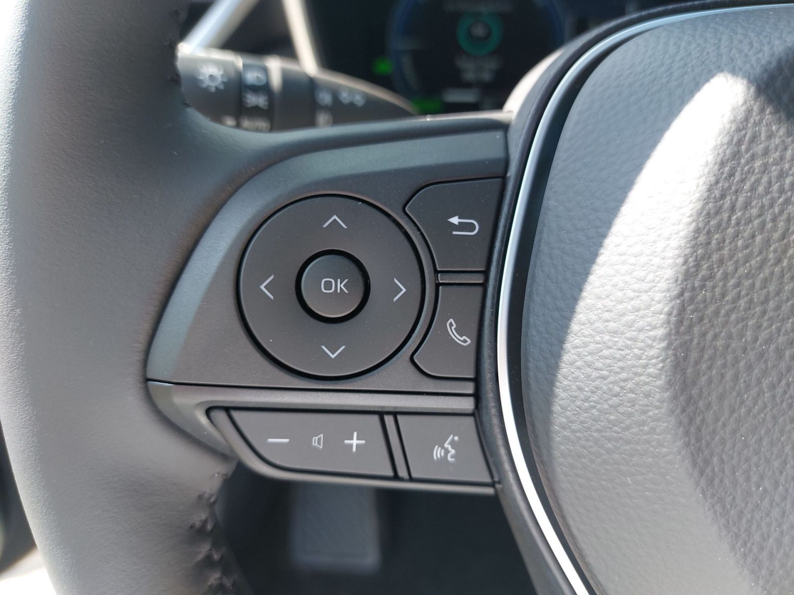 SUZUKI Swace 1.8 Comfort+ CVT Hybrid Navi*CarPlay