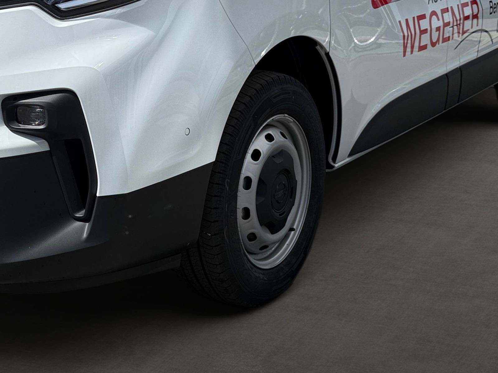 Nissan PRIMASTAR N-CONNECTA L1H1 3,0t dci130 MT 1ST LRB NAVI