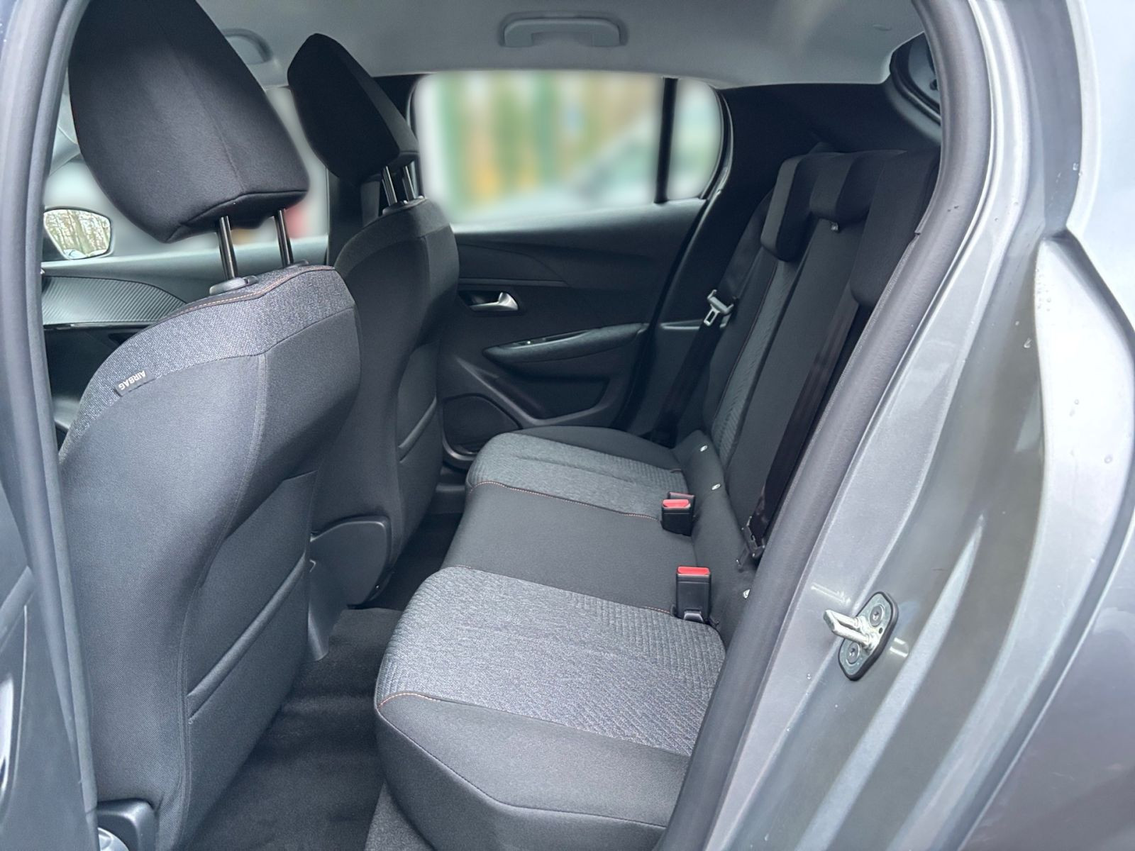 Peugeot 208 Style 75 1.2 PureTech *SHZ*CarPlay*Allwetter