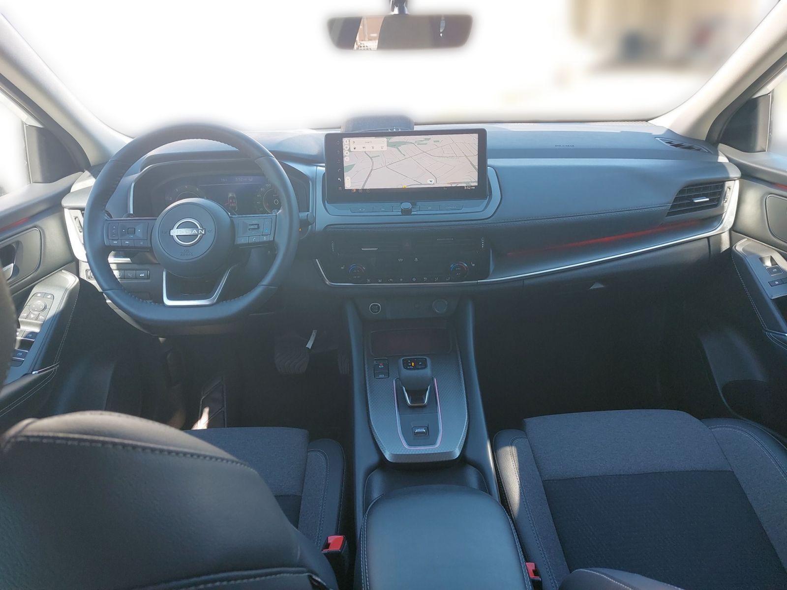 NISSAN Qashqai 1.3 DIG-T N-Connecta HeadUp*Pano*Navi