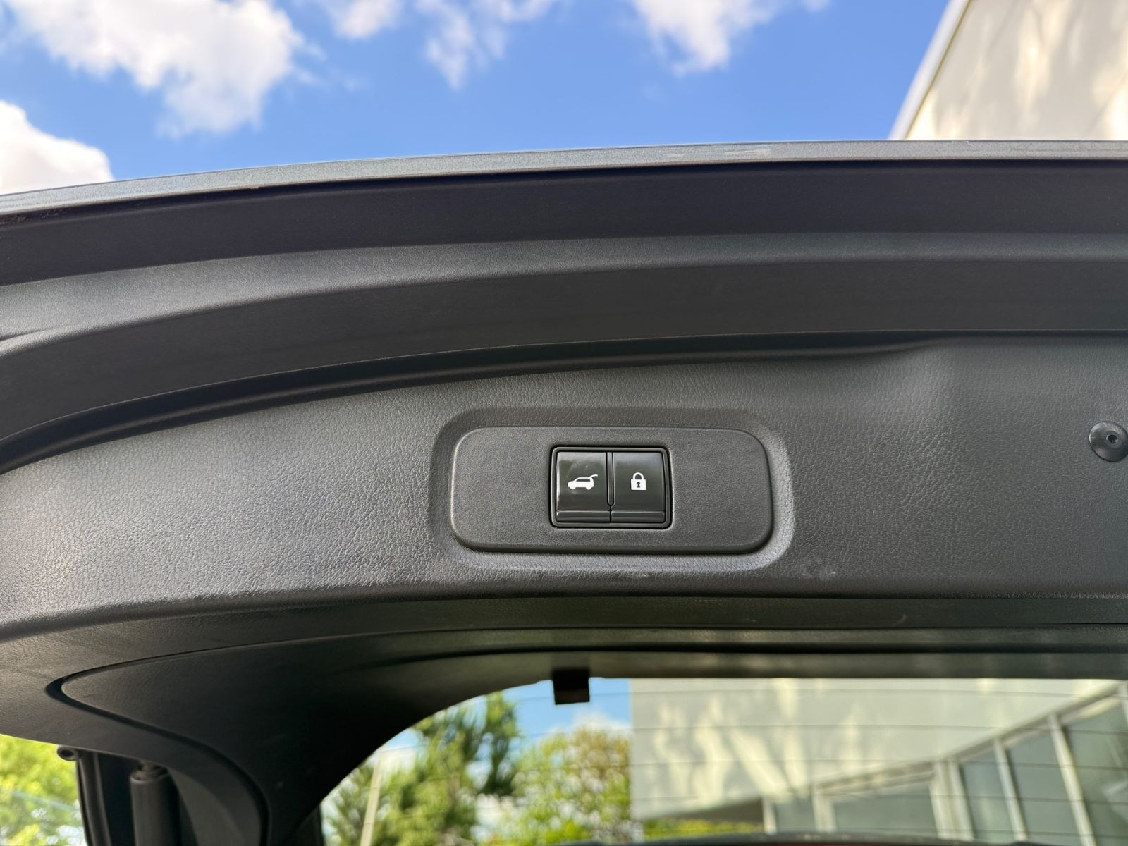 Nissan Qashqai 1.3 MHEV Tekna BOSE CAM HUD SHZ NAVI