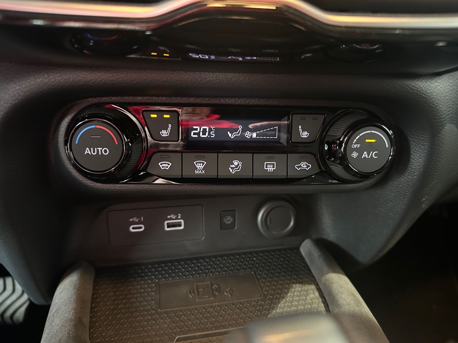 Nissan JUKE N-DESIGN 1.6 HYBRID 360° NAVI WINTER