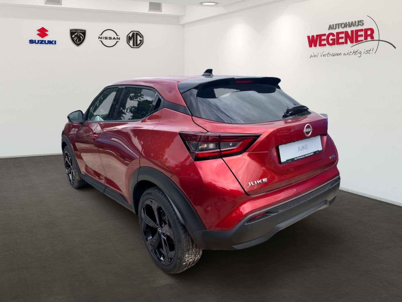 Nissan JUKE TEKNA 1.6 Hybrid 4AMT BOSE 360°KAMERA 19"LM
