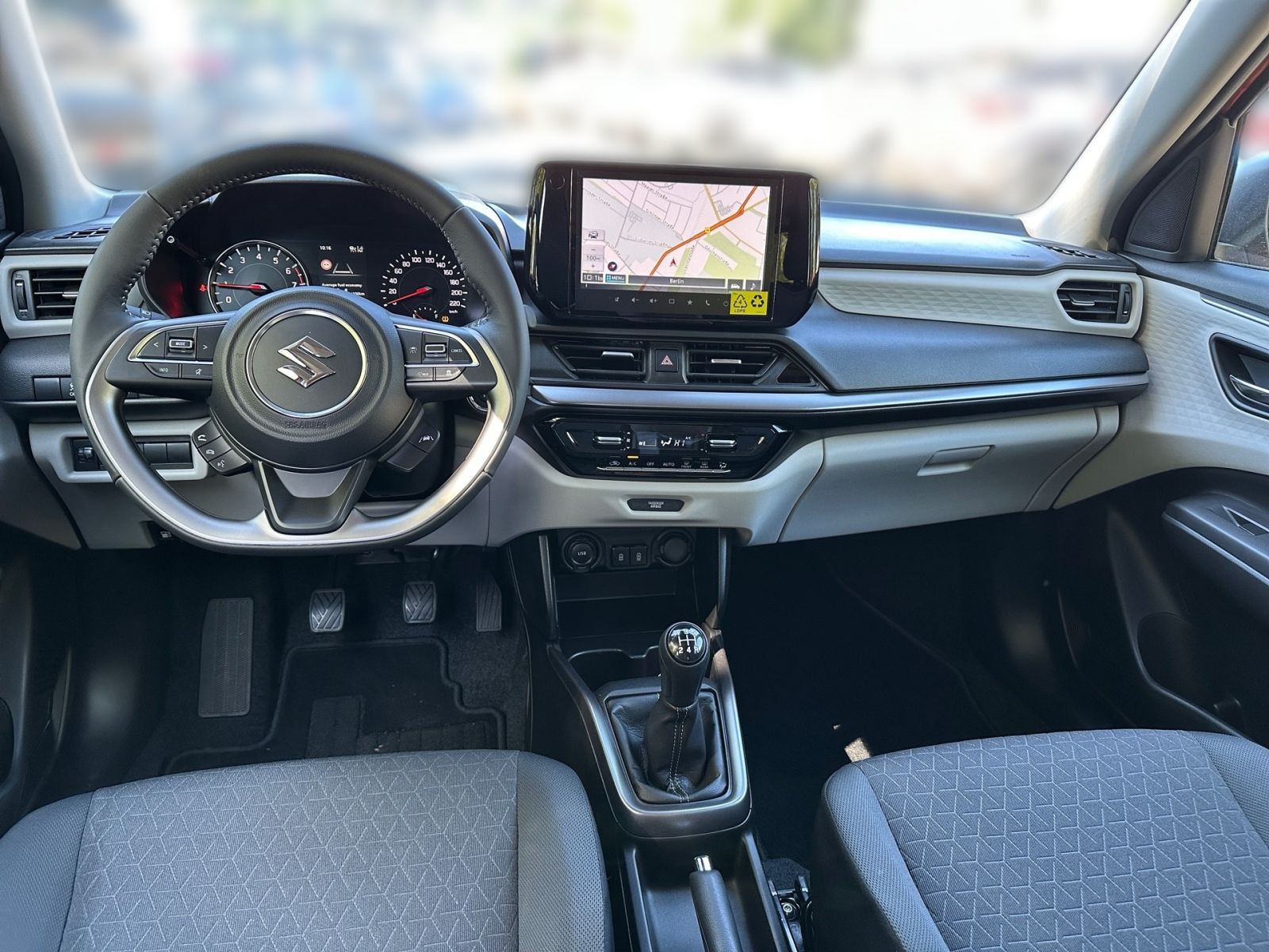 SUZUKI SWIFT COMFORT+ HYBRID Navi SHZ Kamera