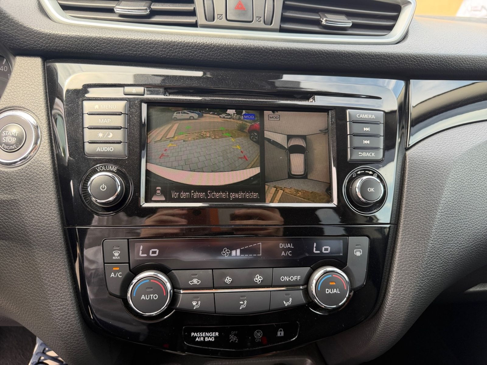 Nissan Qashqai 1.3 AT*BLUET*NAWI*KAMERA*KEYLESS*PANO