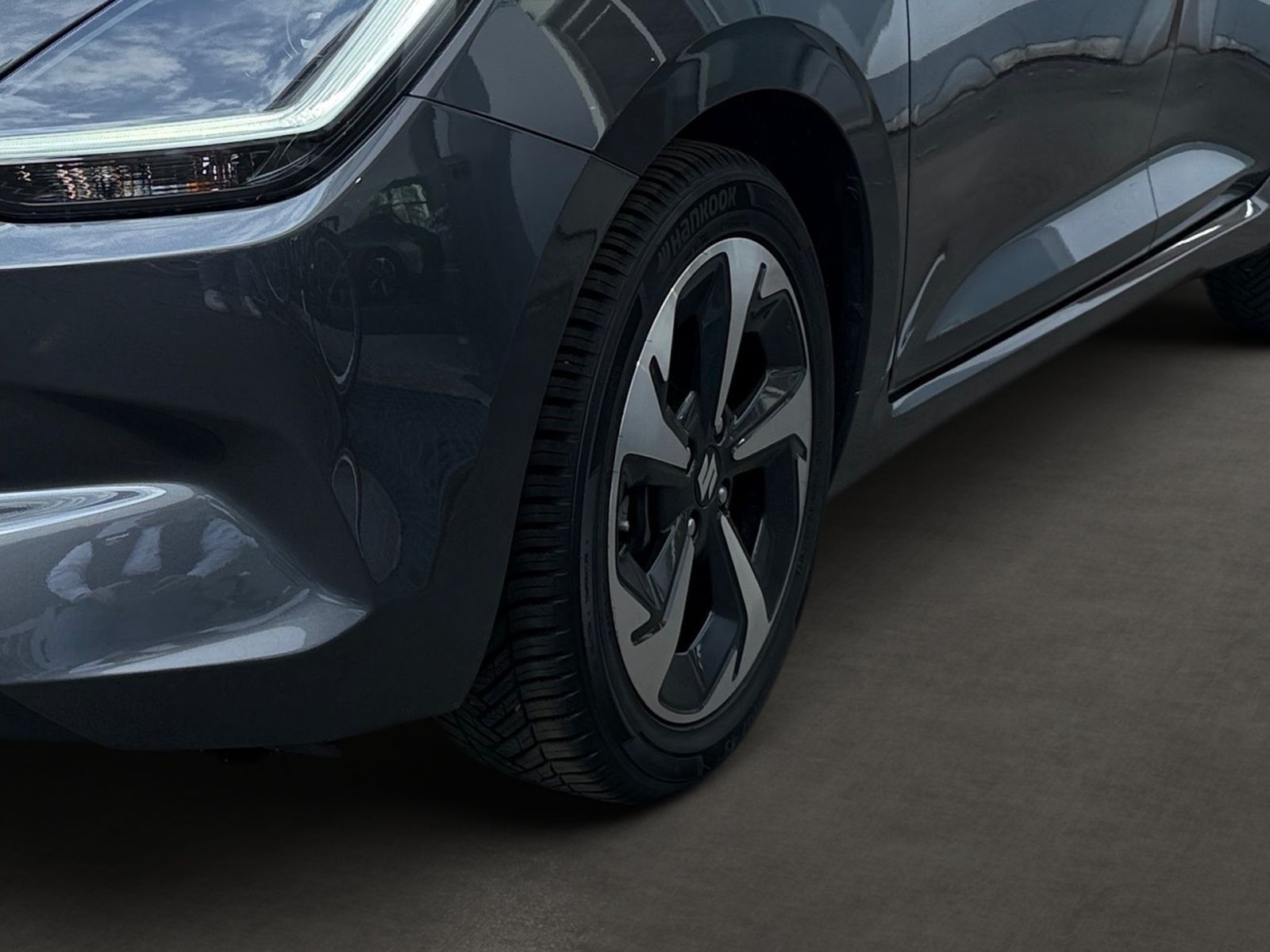 SUZUKI Suzuki Swift Comfort+ 1.2 AT CAM NAVI ALLWETTER