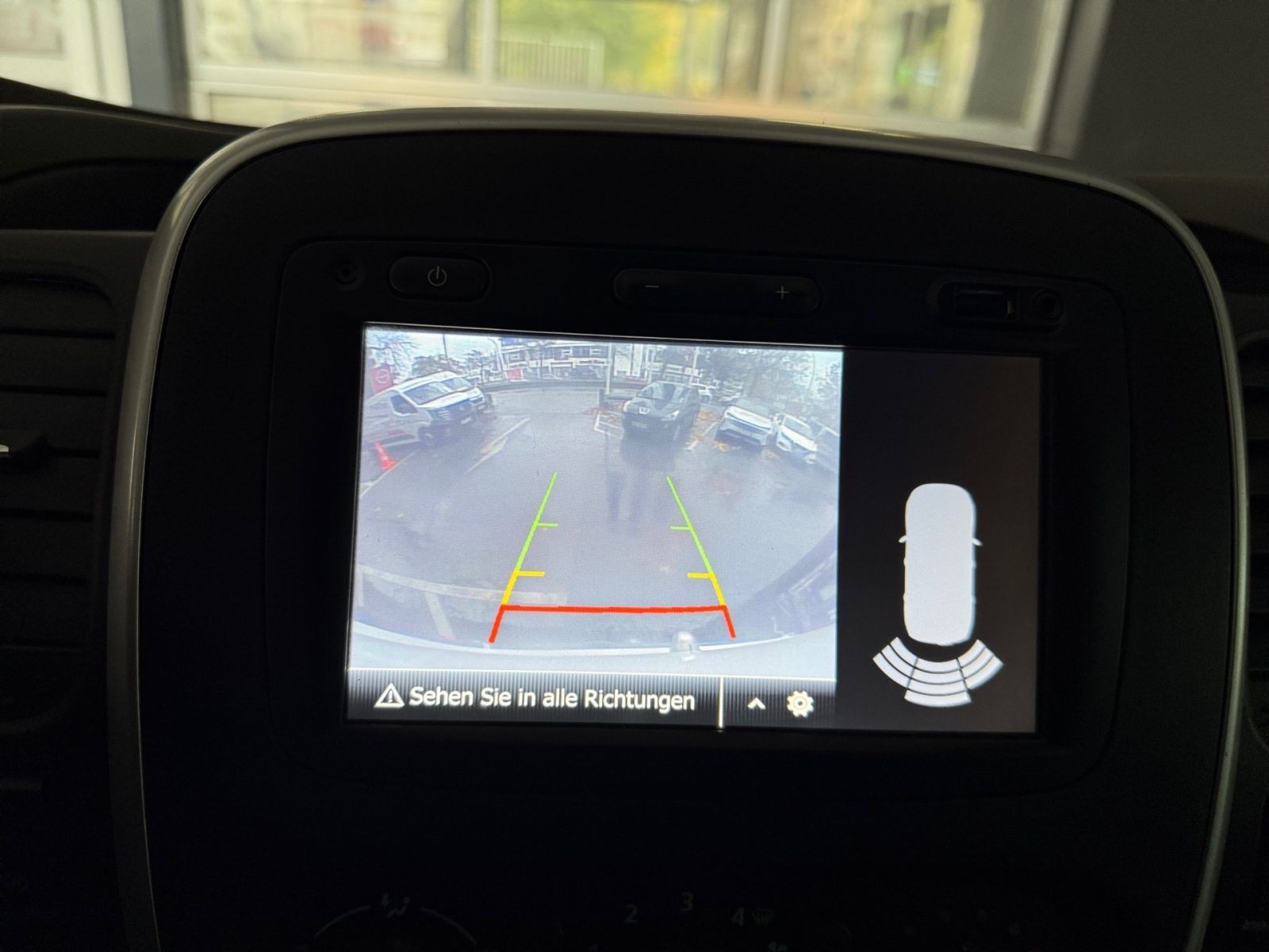 NISSAN NV300 COMFORT KASTEN L1H1 2,7t KLIMA AHK KAMERA