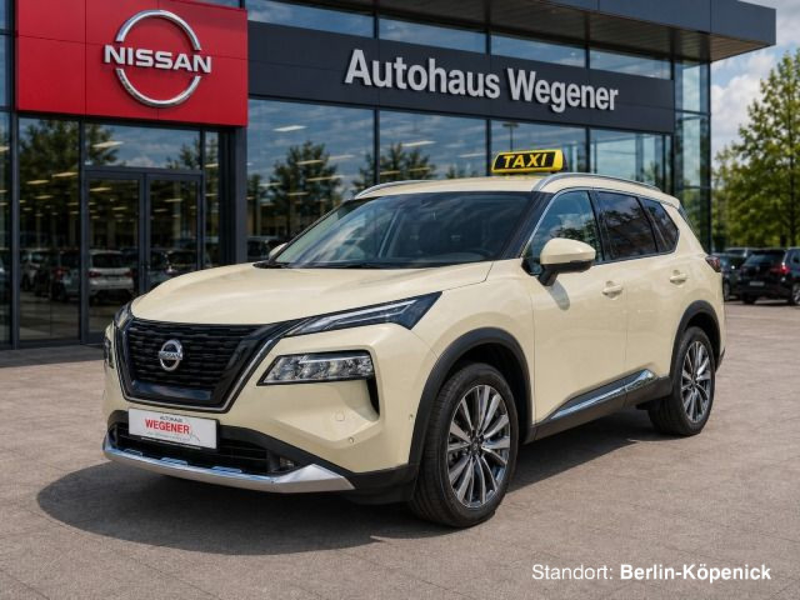 Nissan X-TRAIL Tekna+ 1,5 AT - TAXI SHZ PANO HUD LEDER
