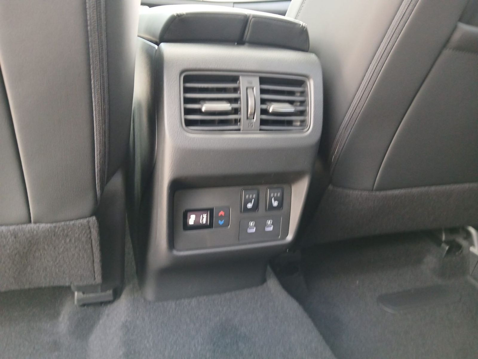 Nissan X-Trail Tekna+ 1.5 AT - PANO BOSE HUD LEDER MEMO