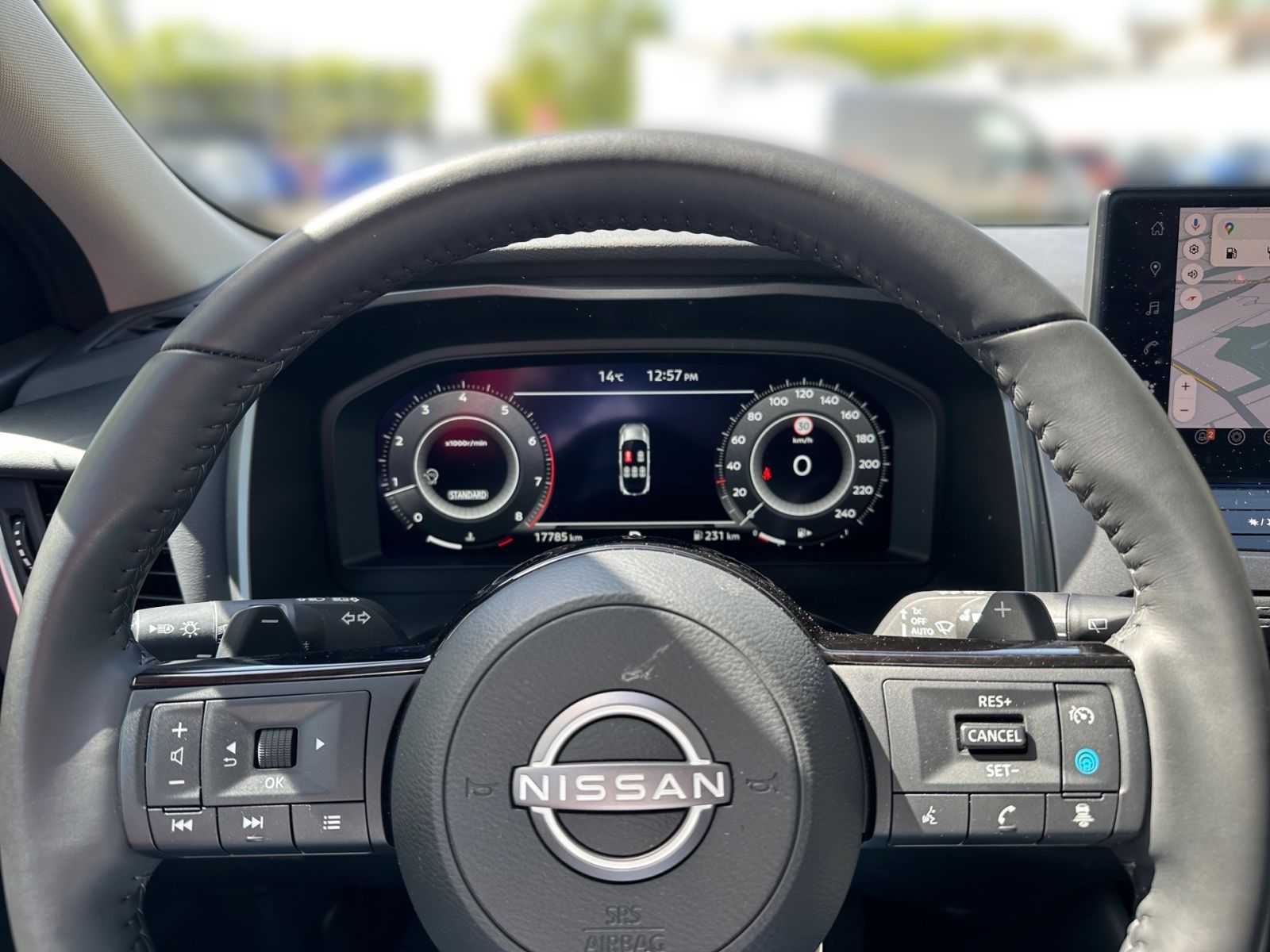 NISSAN Qashqai 1.3 DIG-T N-Connecta HeadUp*Pano*Navi