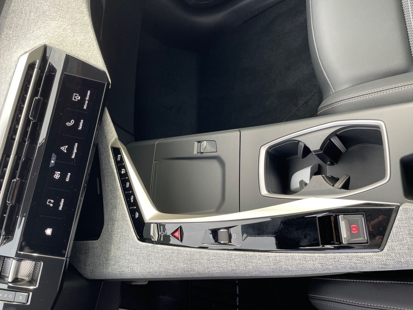 Peugeot 3008 Allure Hybrid 145 e-DSC6 *Kamera*21"Curved*