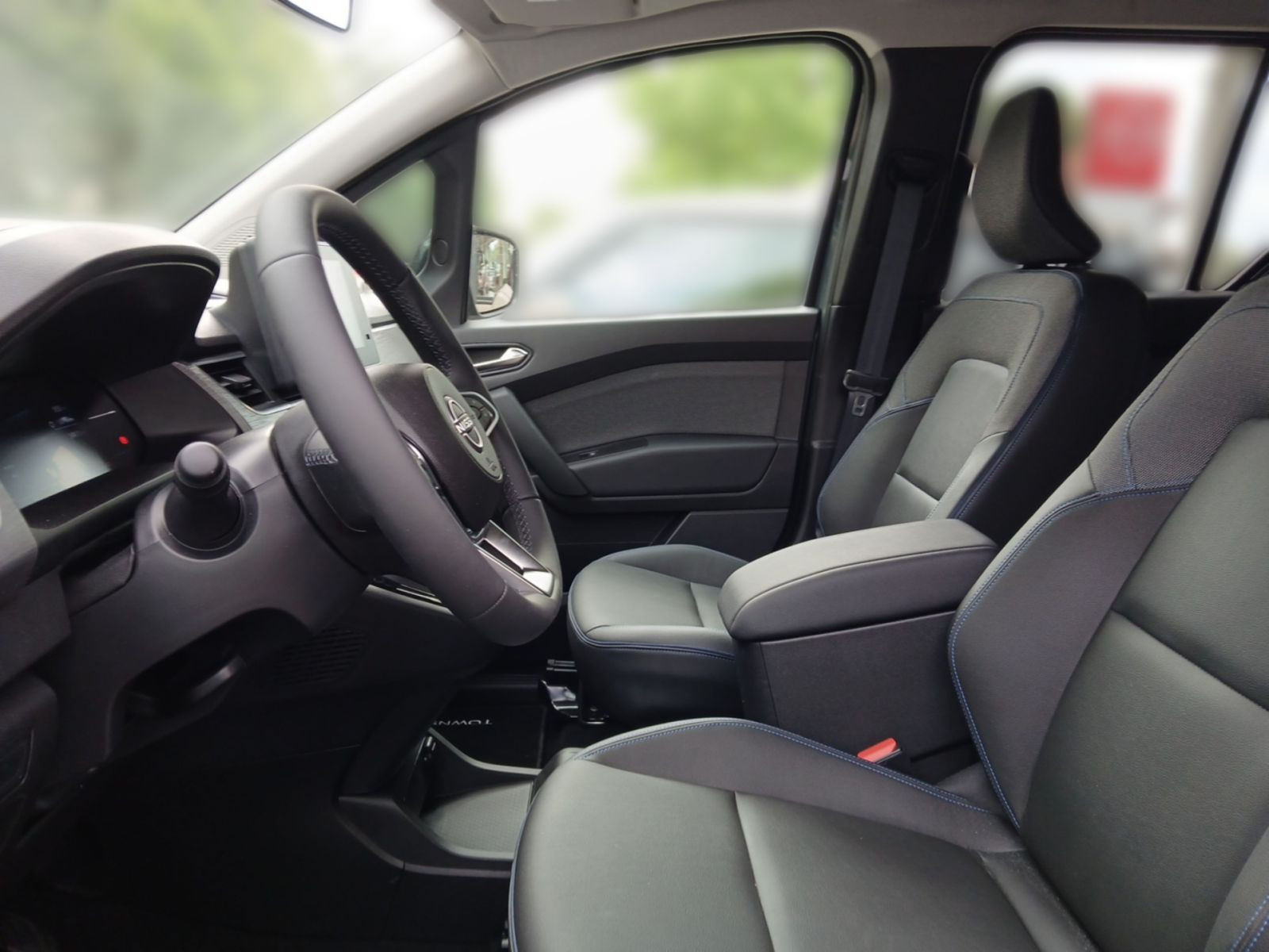 Nissan TOWNSTAR N-CONNECTA AT 2ST NAVI DESIGN