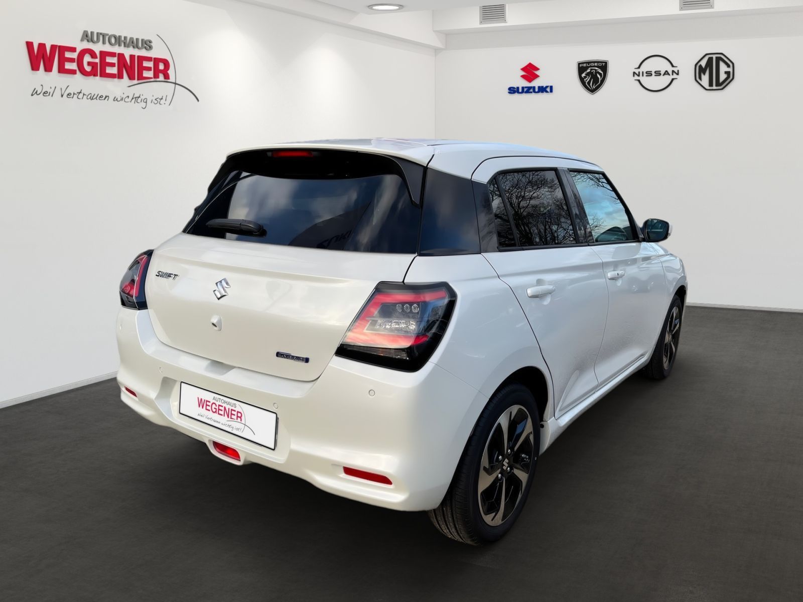 SUZUKI SWIFT COMFORT+ CVT HYBRID ACC*Navi*Kamera*PDC