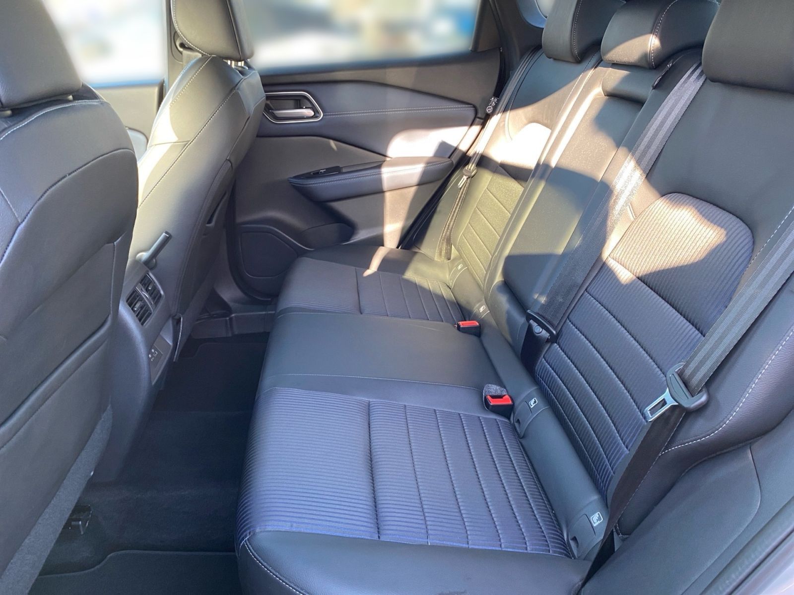 NISSAN QASHQAI TEKNA 1.3 AT MHEV NAVI WINTER 360°